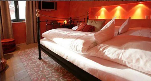 Day, Bed in Vinotel Augustin