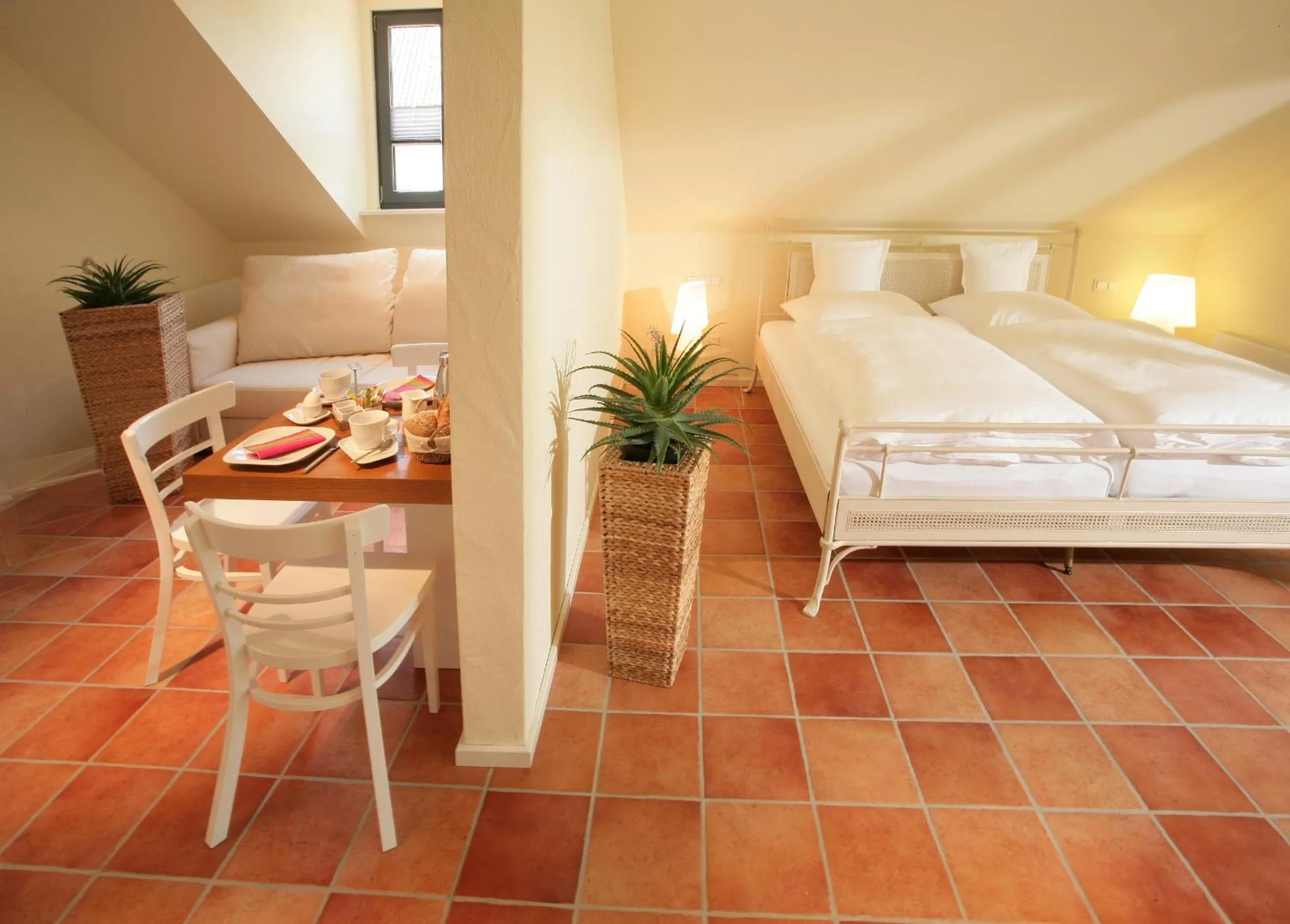 Photo of the whole room, Bed in Vinotel Augustin