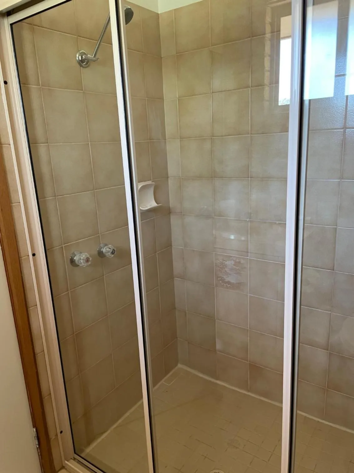 Shower in Darling Junction Motor Inn