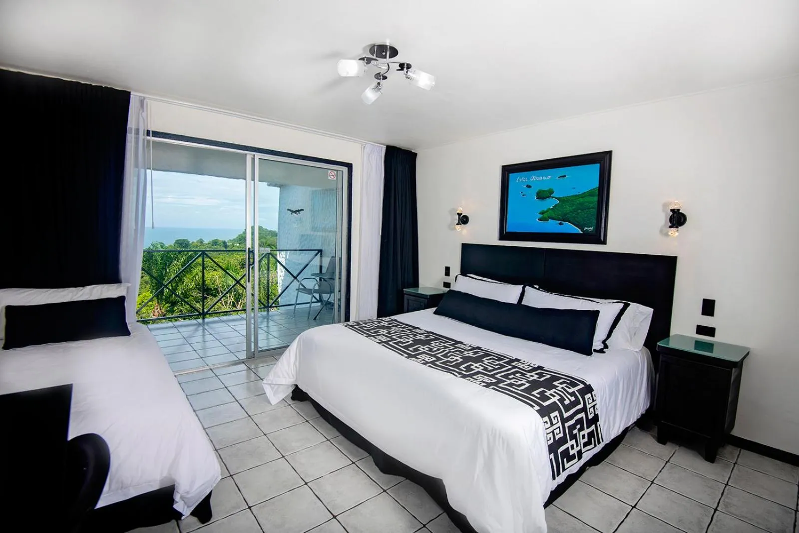 Bed in Villa Roca Boutique Resort & Suites - ADULT ONLY
