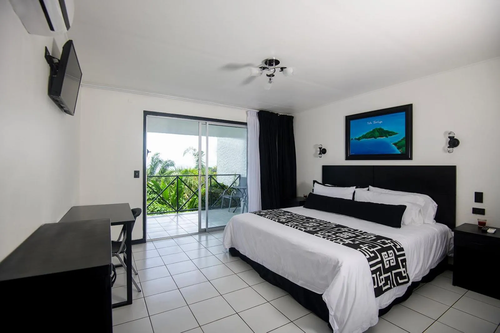 Bedroom, Bed in Villa Roca Boutique Resort & Suites - ADULT ONLY