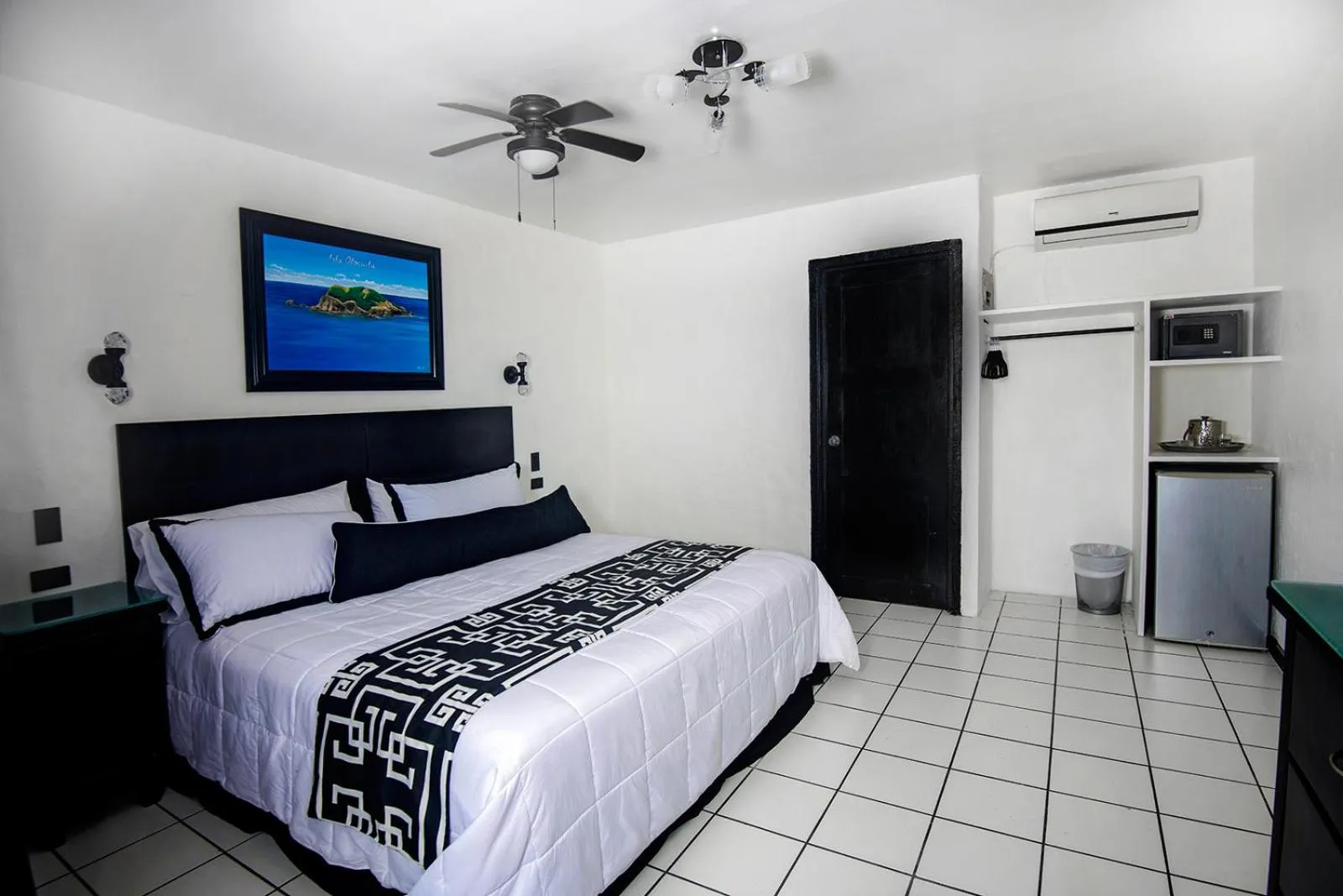 Bedroom, Bed in Villa Roca Boutique Resort & Suites - ADULT ONLY