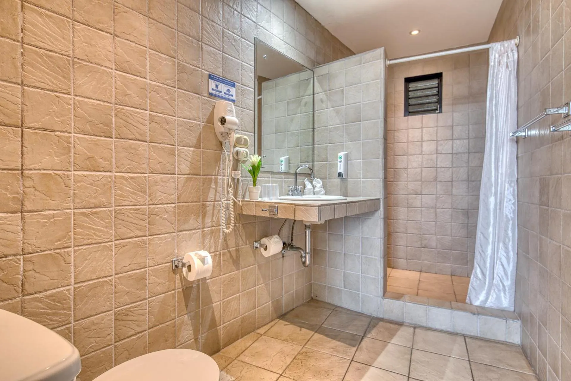 Bathroom in Villa Roca Boutique Resort & Suites - ADULT ONLY