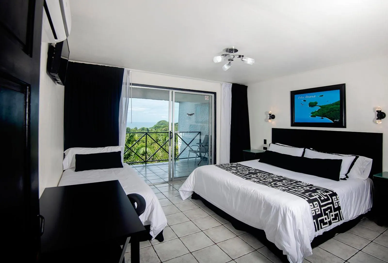 Bed in Villa Roca Boutique Resort & Suites - ADULT ONLY