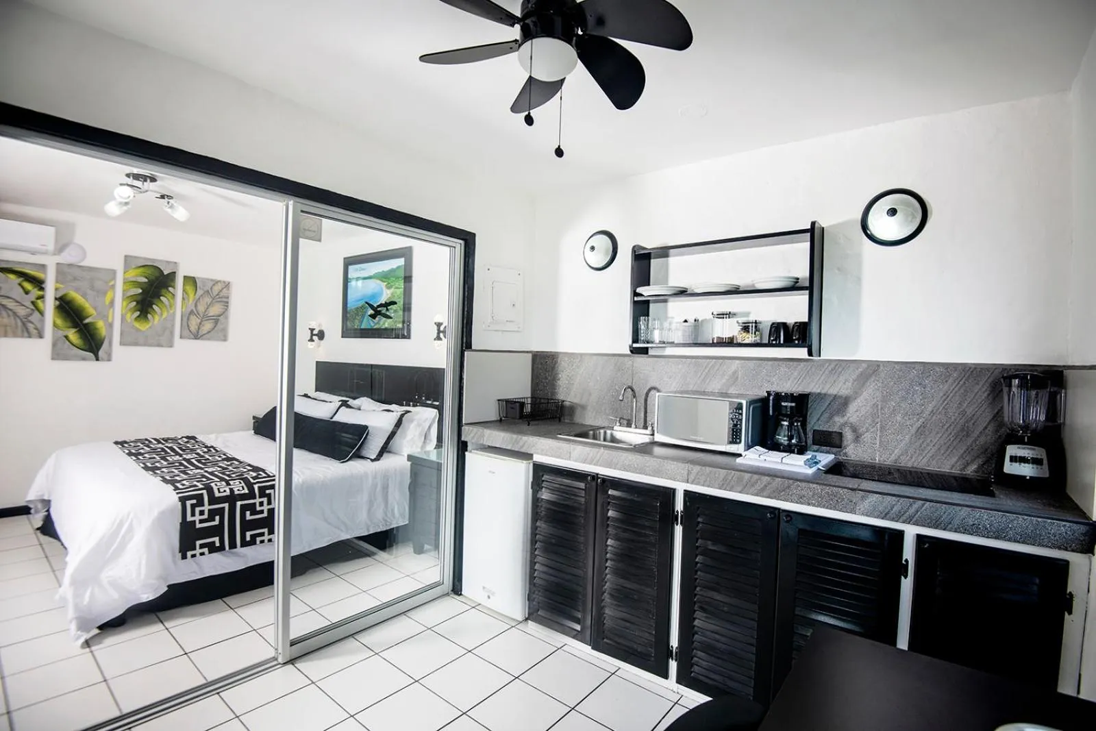 Bed in Villa Roca Boutique Resort & Suites - ADULT ONLY