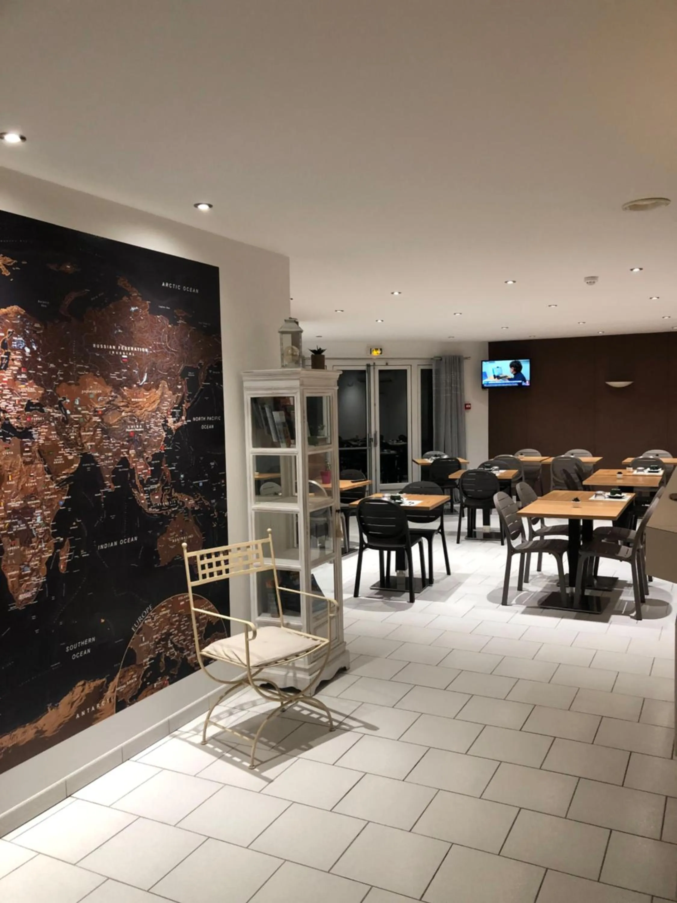 Continental breakfast in Rev'hotel