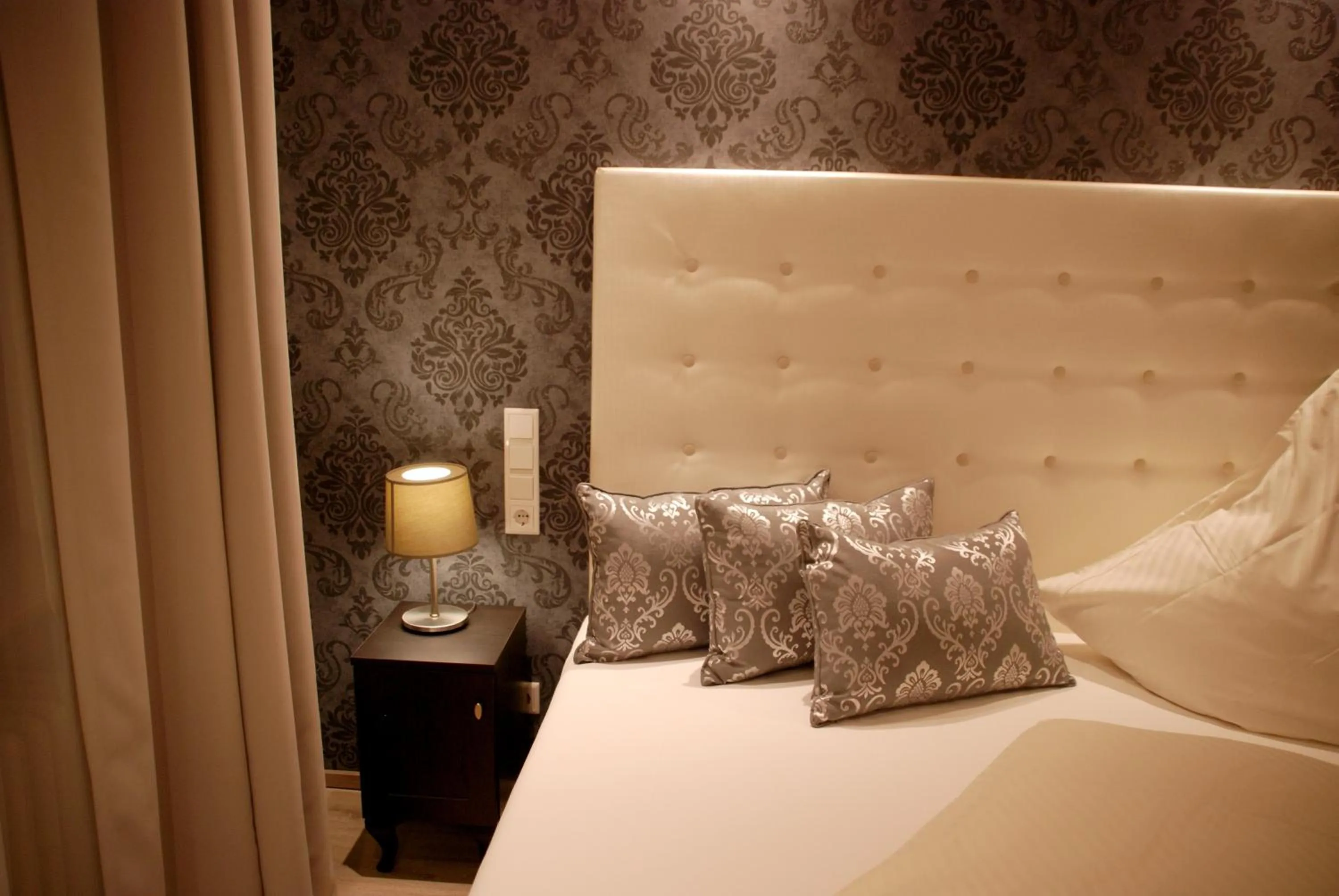 Bed in Hotel zur Linde