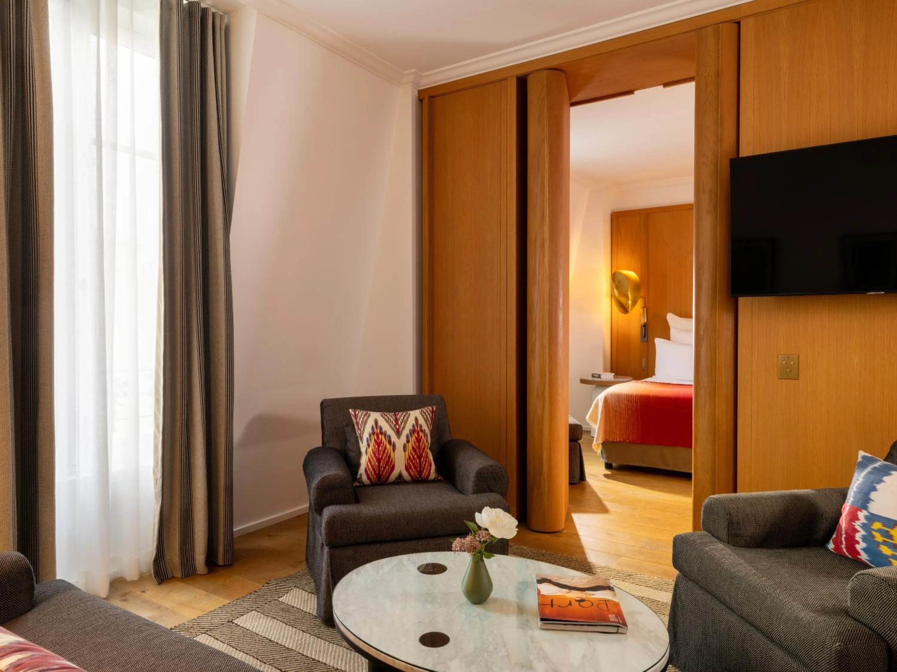 Living room in Hôtel Vernet Champs Elysées Paris