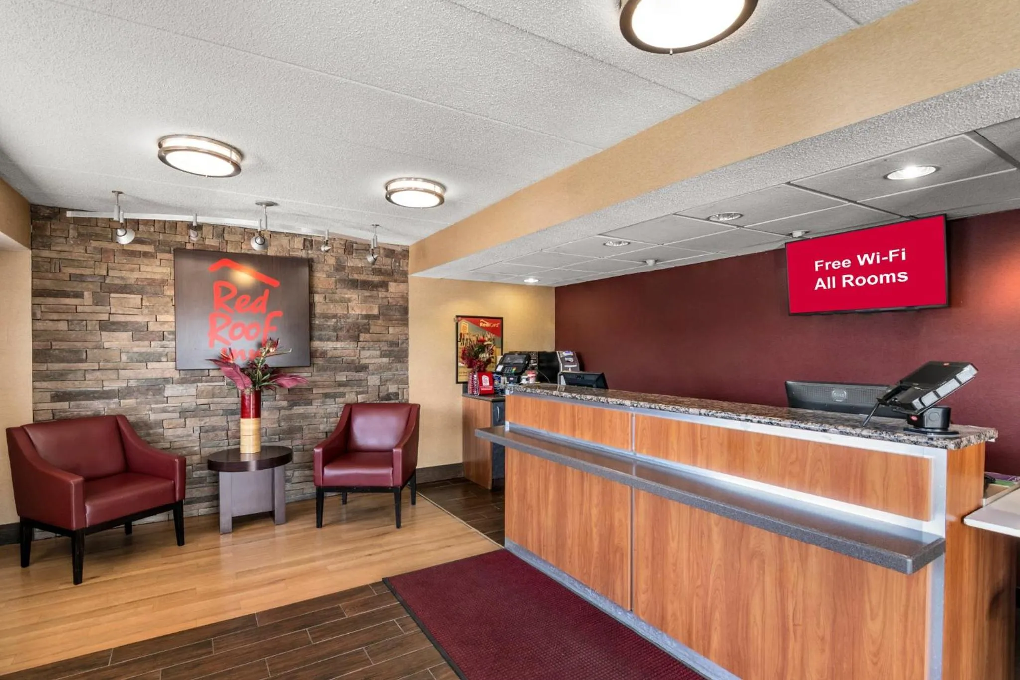 Lobby or reception in Red Roof Inn Enfield