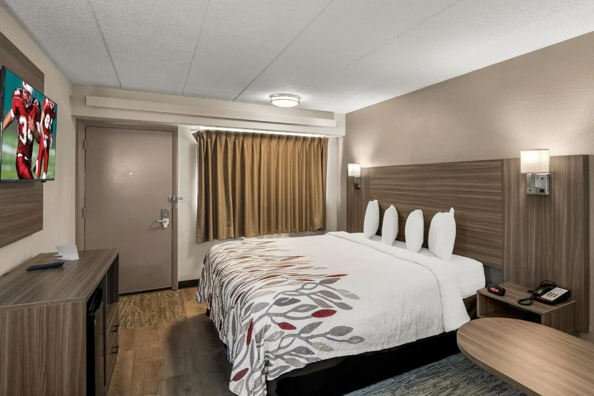 Bedroom, Bed in Red Roof Inn Enfield Bedroom, Bed in Red Roof Inn Enfield