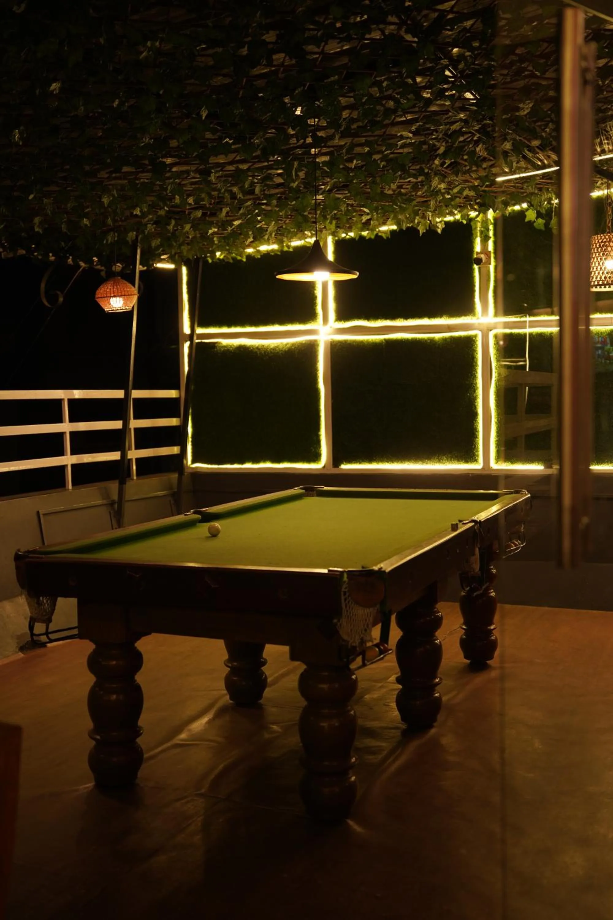 Restaurant/places to eat in The Living Roof