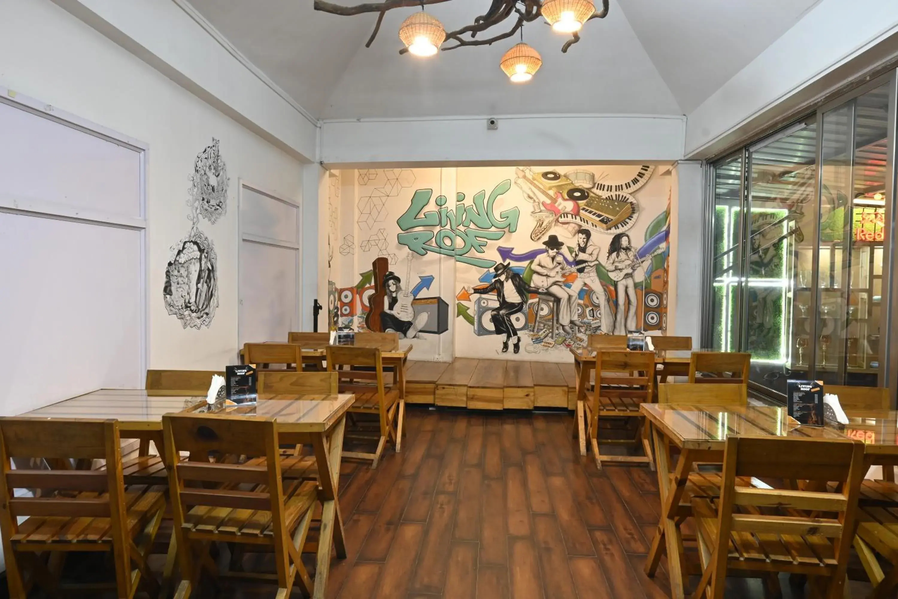 Restaurant/places to eat in The Living Roof Restaurant/places to eat in The Living Roof