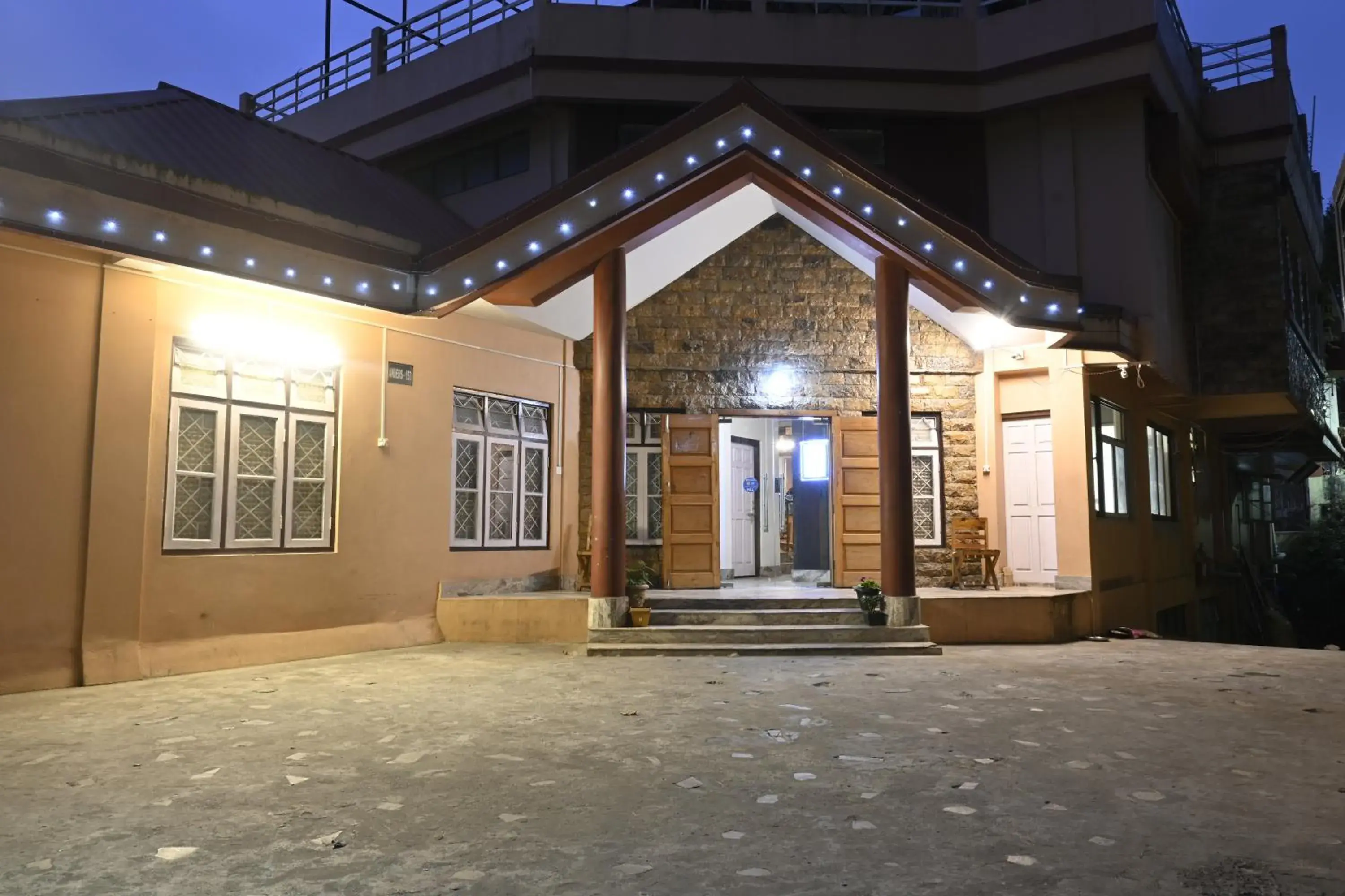 Facade/entrance in The Living Roof Facade/entrance in The Living Roof