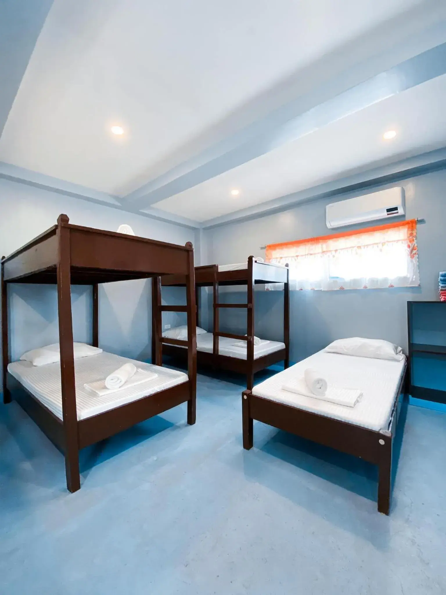 8-Bed Mixed Dormitory Room in In Dai Aquasports and Beach Resort 8-Bed Mixed Dormitory Room in In Dai Aquasports and Beach Resort