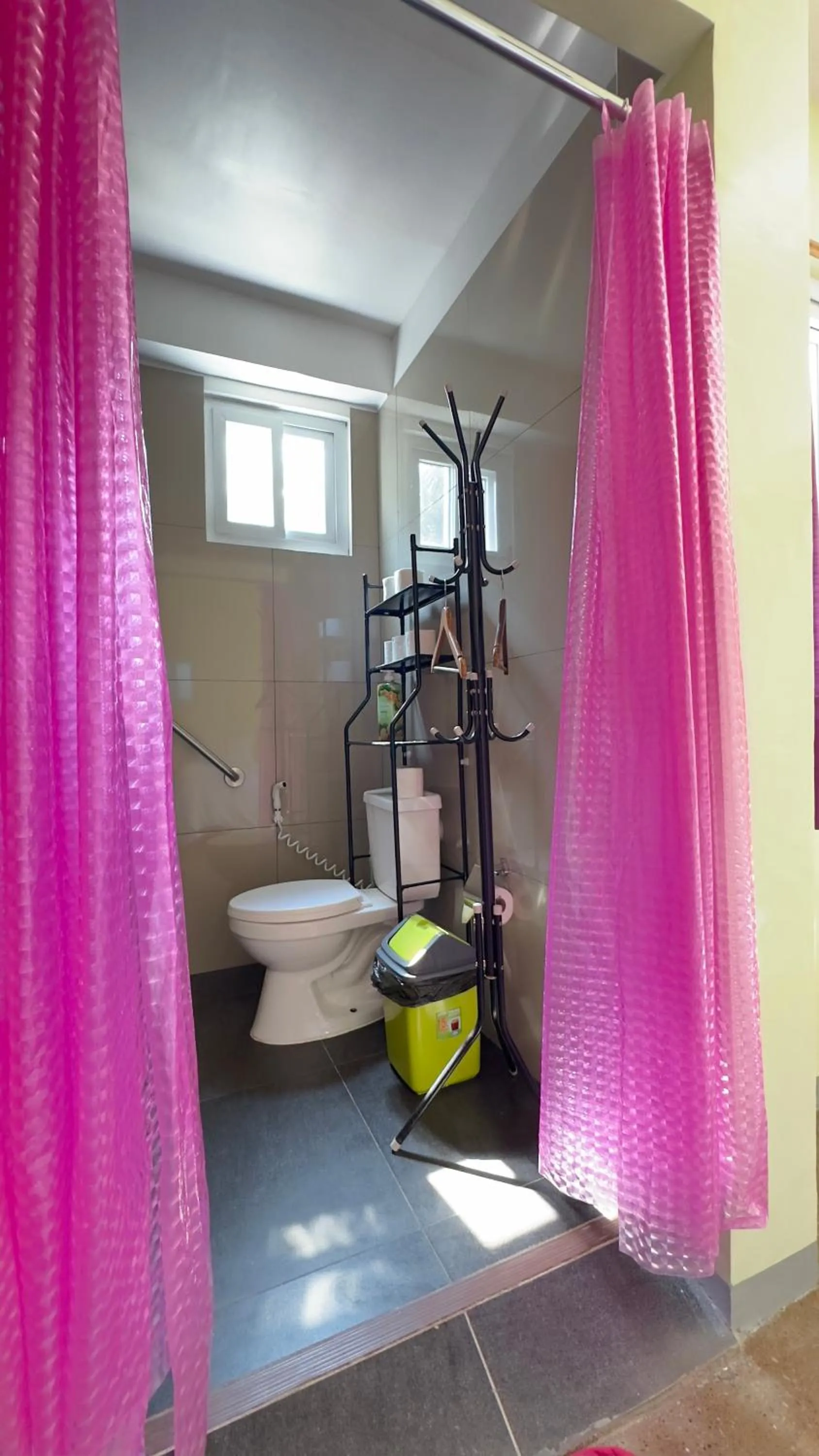 Toilet in In Dai Aquasports and Beach Resort