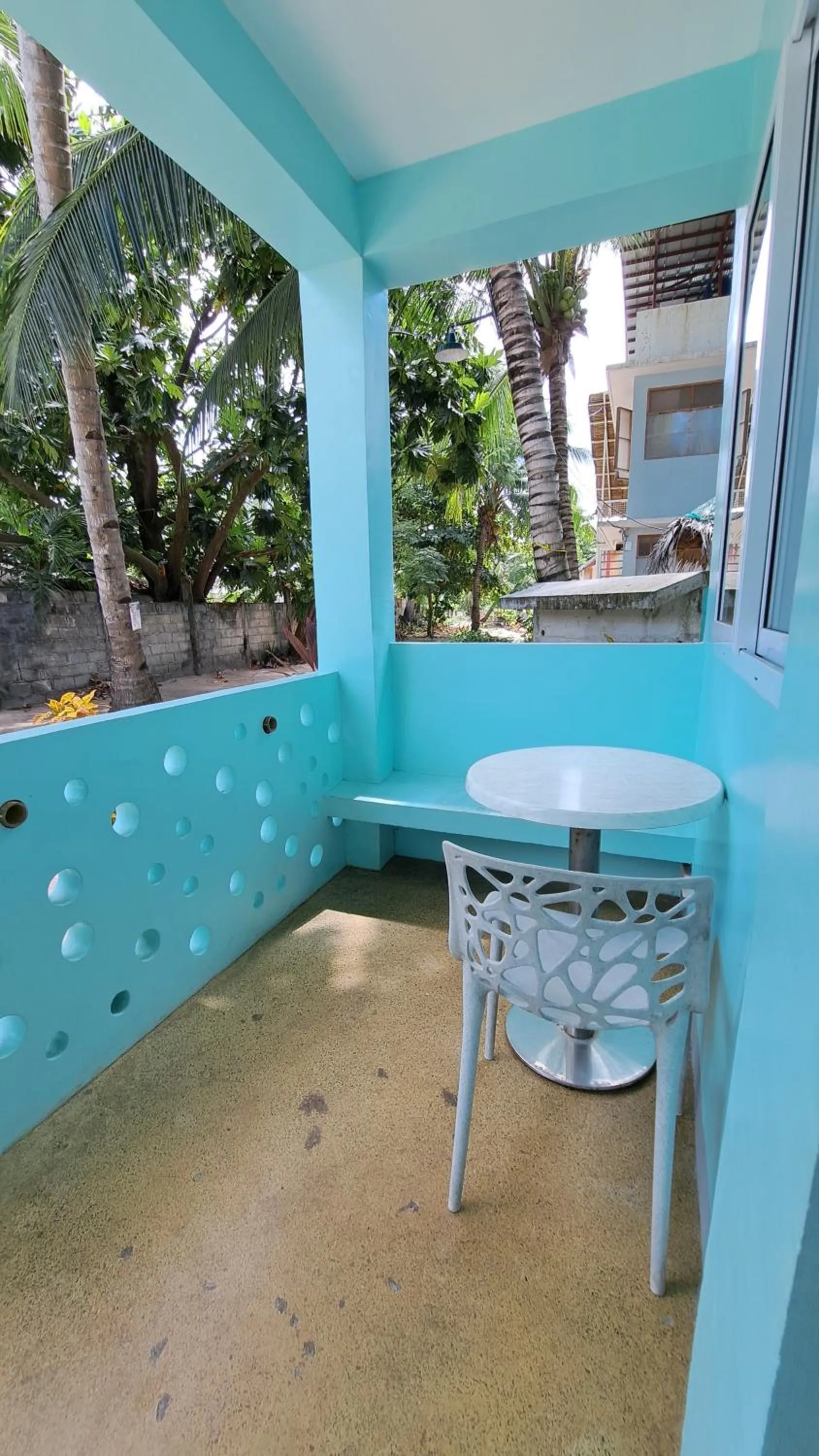 Balcony/Terrace in In Dai Aquasports and Beach Resort