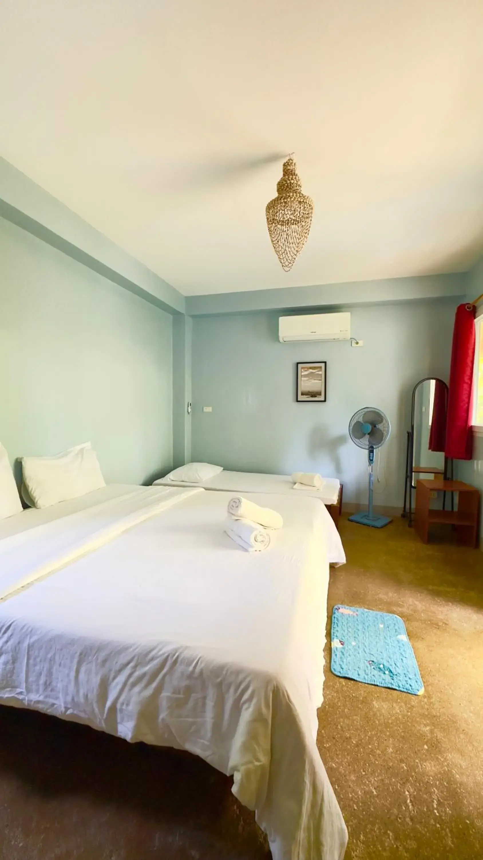 Deluxe Room in In Dai Aquasports and Beach Resort Deluxe Room in In Dai Aquasports and Beach Resort