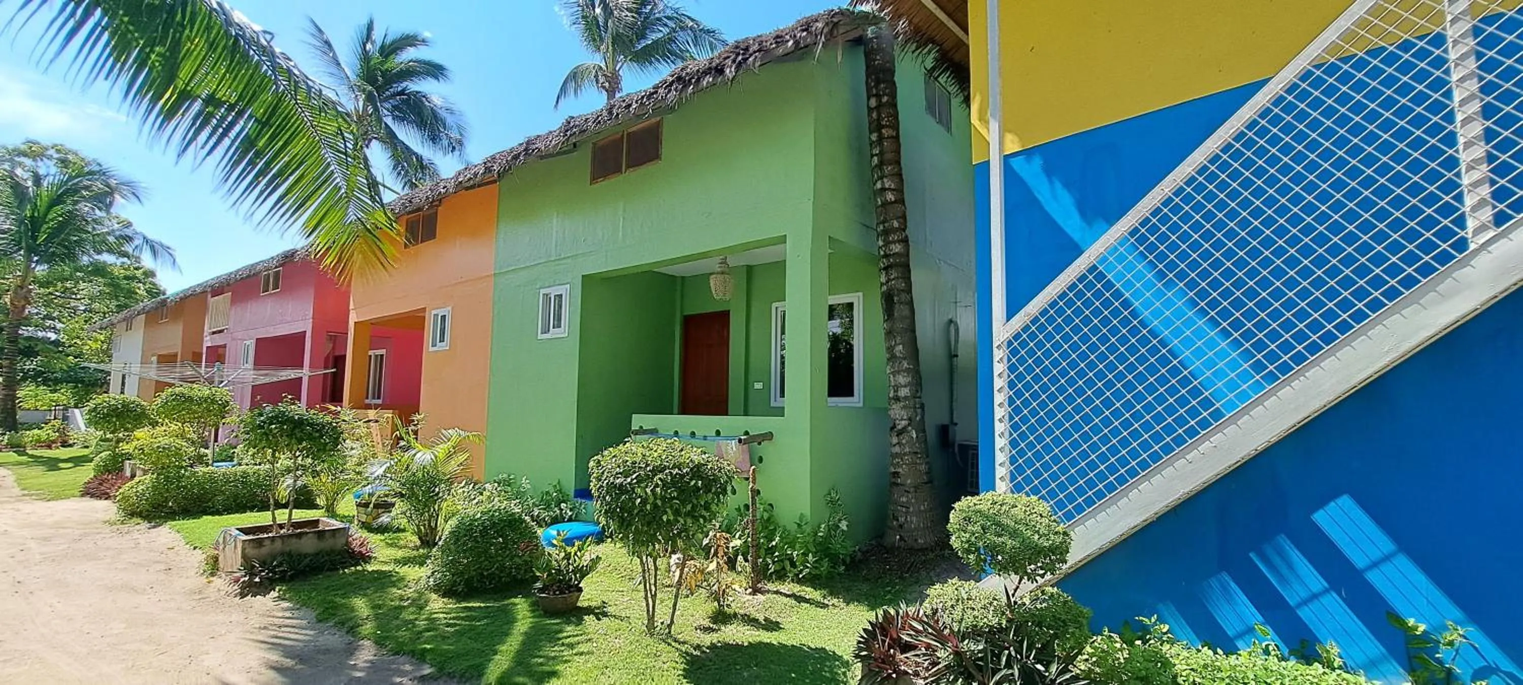 Garden view in In Dai Aquasports and Beach Resort