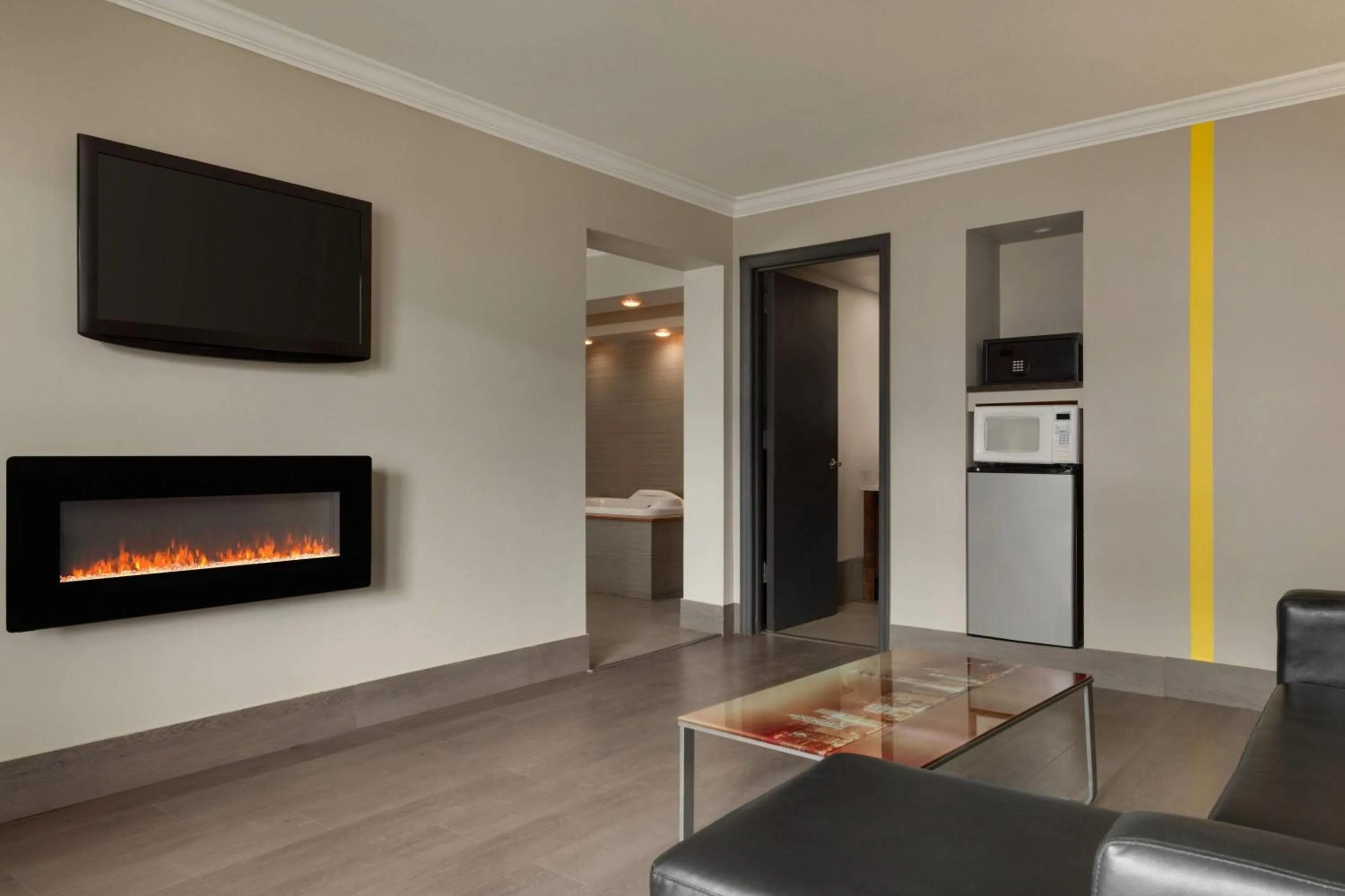 Bath in Super 8 by Wyndham Meadowlands