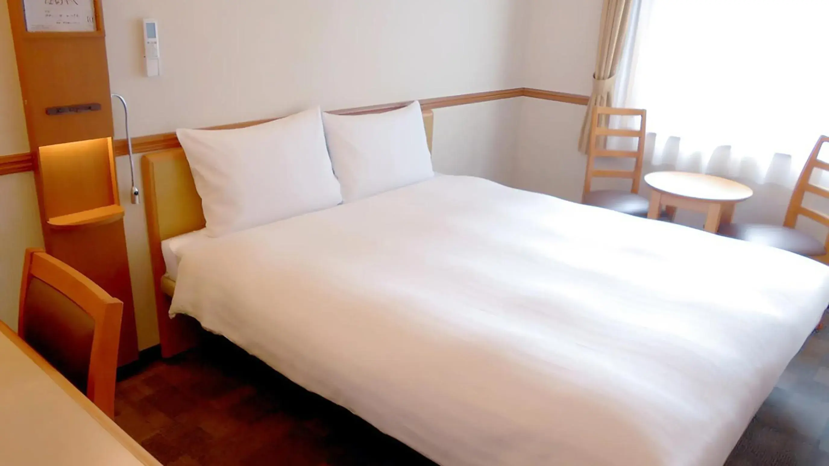 Bedroom, Bed in Toyoko Inn Shin-yamaguchi-eki Shinkansen-guchi Bedroom, Bed in Toyoko Inn Shin-yamaguchi-eki Shinkansen-guchi