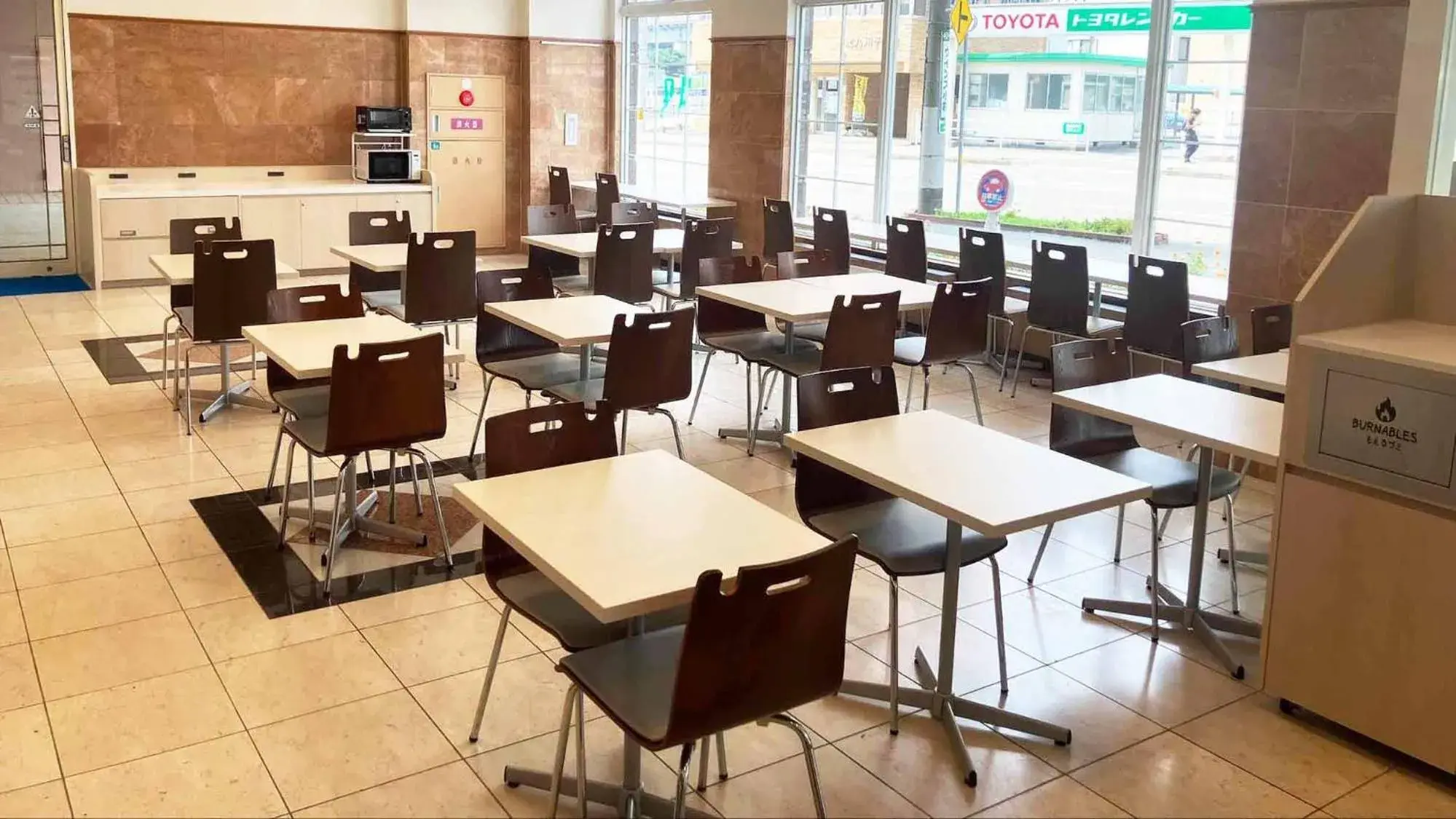 Lobby or reception in Toyoko Inn Shin-yamaguchi-eki Shinkansen-guchi Lobby or reception in Toyoko Inn Shin-yamaguchi-eki Shinkansen-guchi