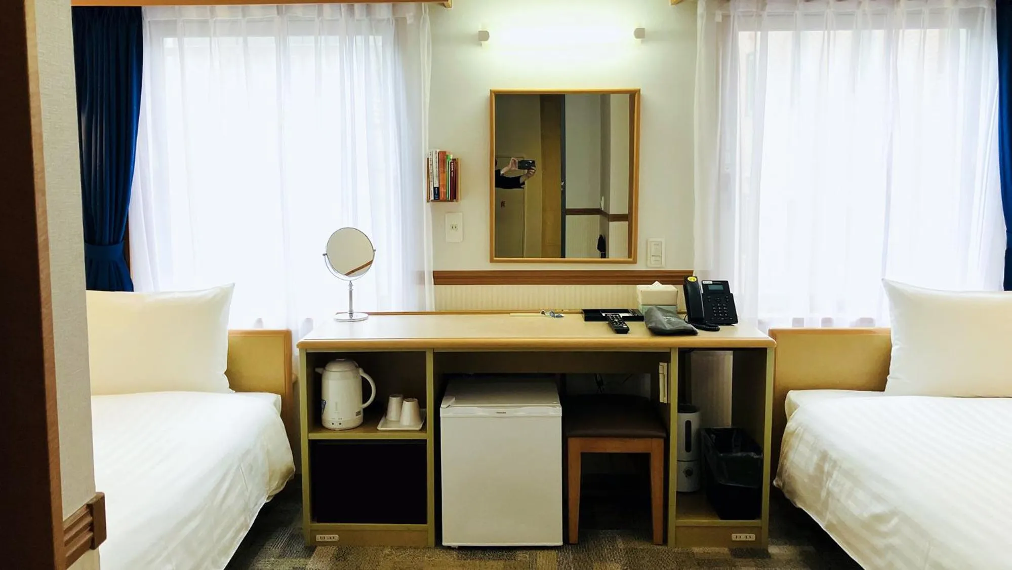 Bedroom, Bed in Toyoko Inn Nagoya-eki Shinkansen-guchi