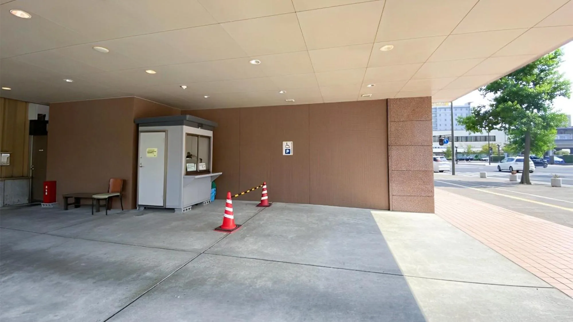Parking in Toyoko Inn Izumo-shi Ekimae