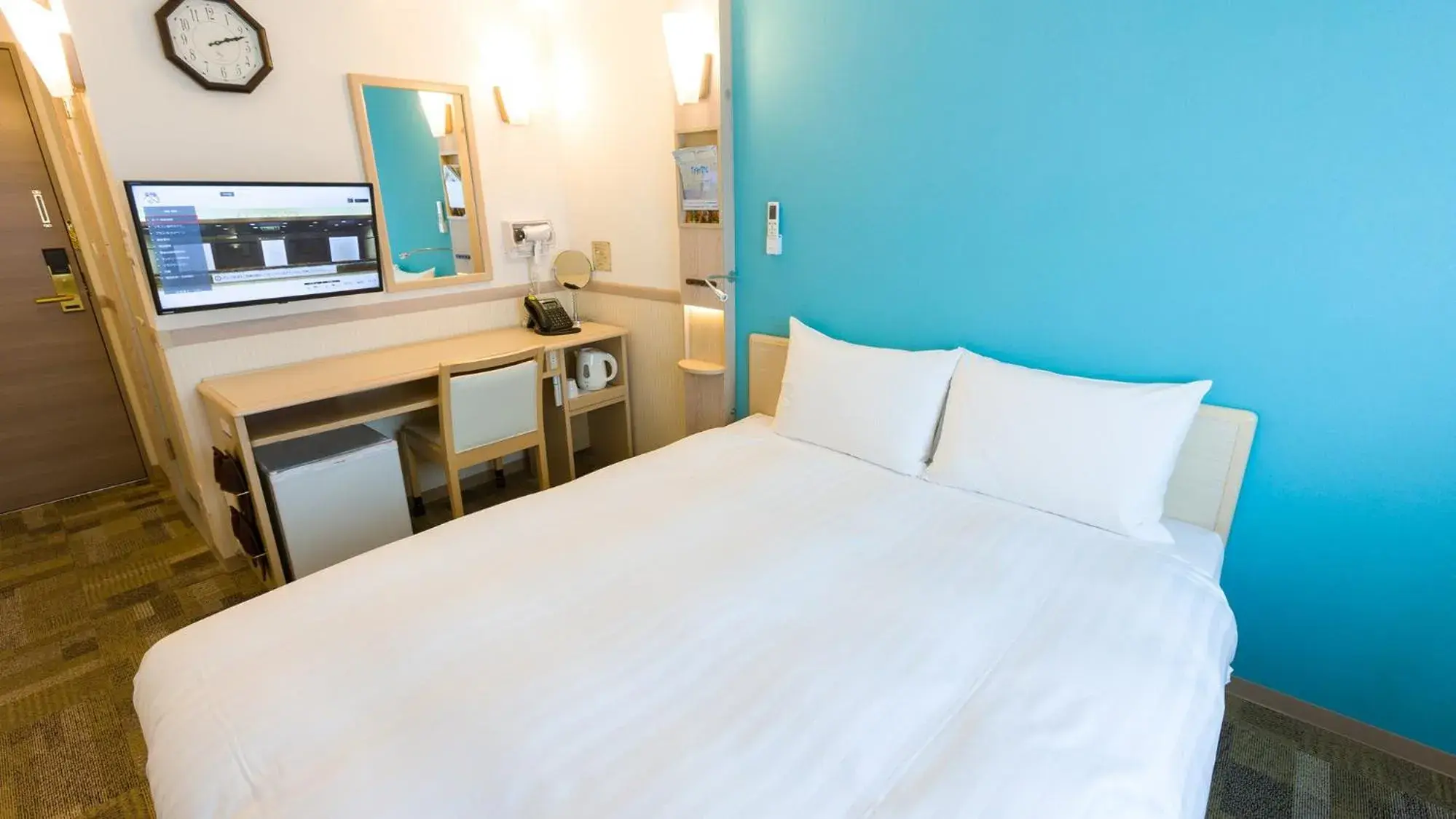 Bedroom, Bed in Toyoko Inn Ueda Ekimae Bedroom, Bed in Toyoko Inn Ueda Ekimae