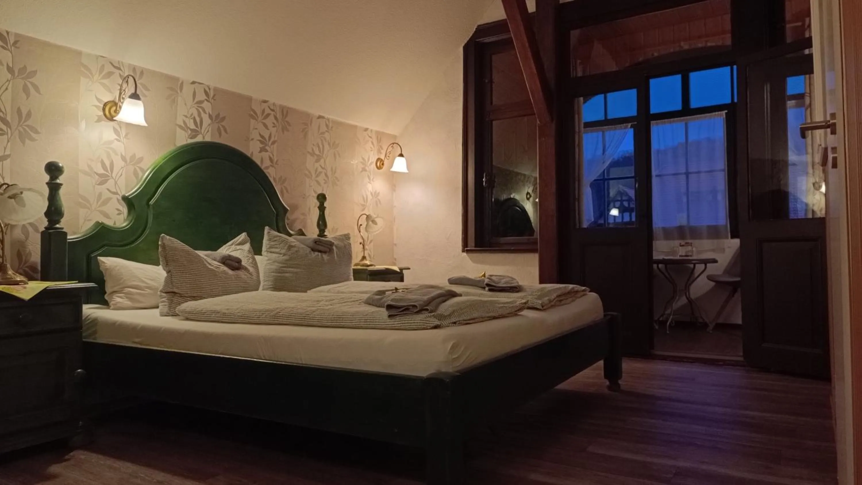 Photo of the whole room, Bed in Hotel Villa Alice