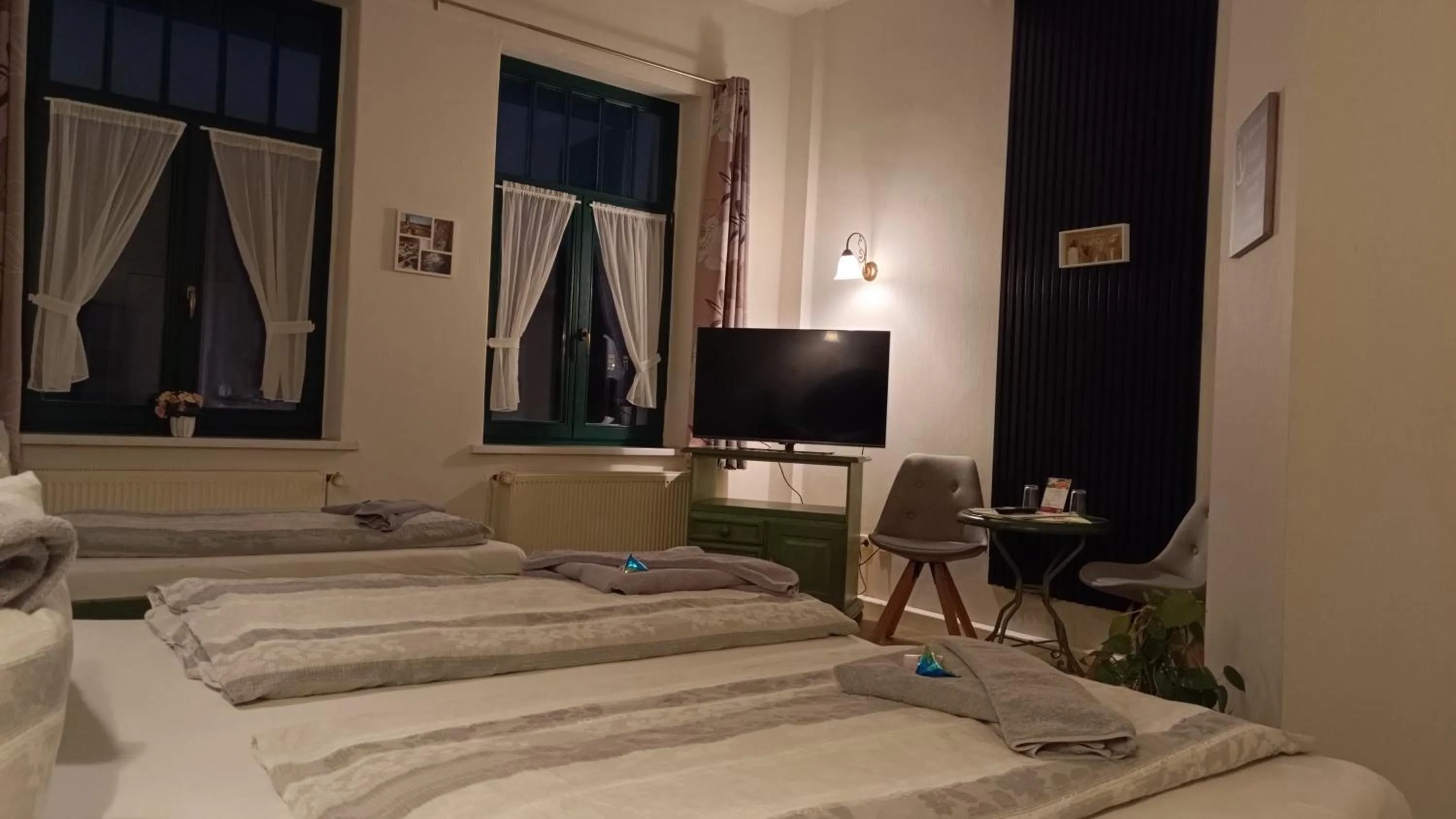 Photo of the whole room, Bed in Hotel Villa Alice