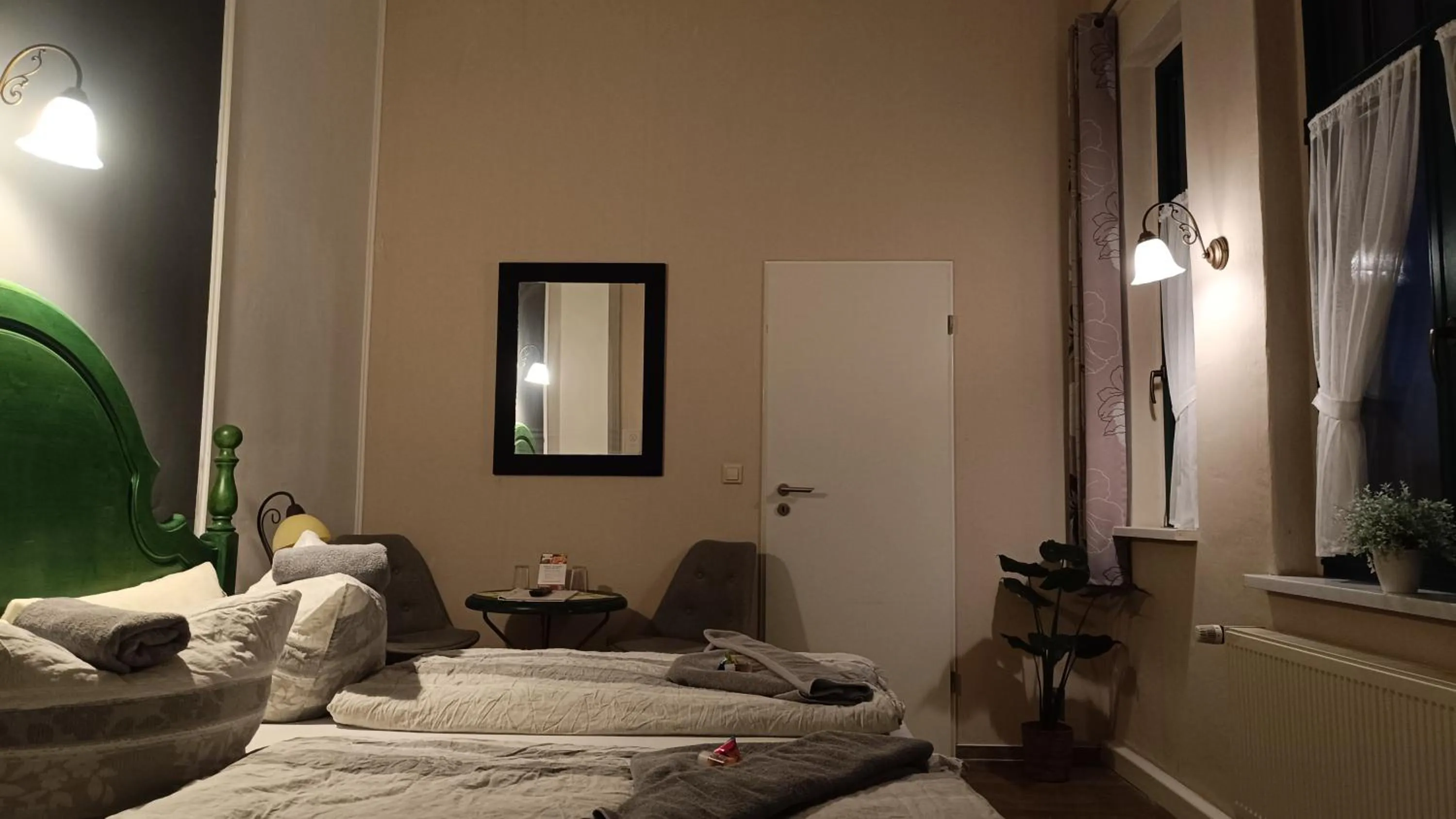 Photo of the whole room, Bed in Hotel Villa Alice