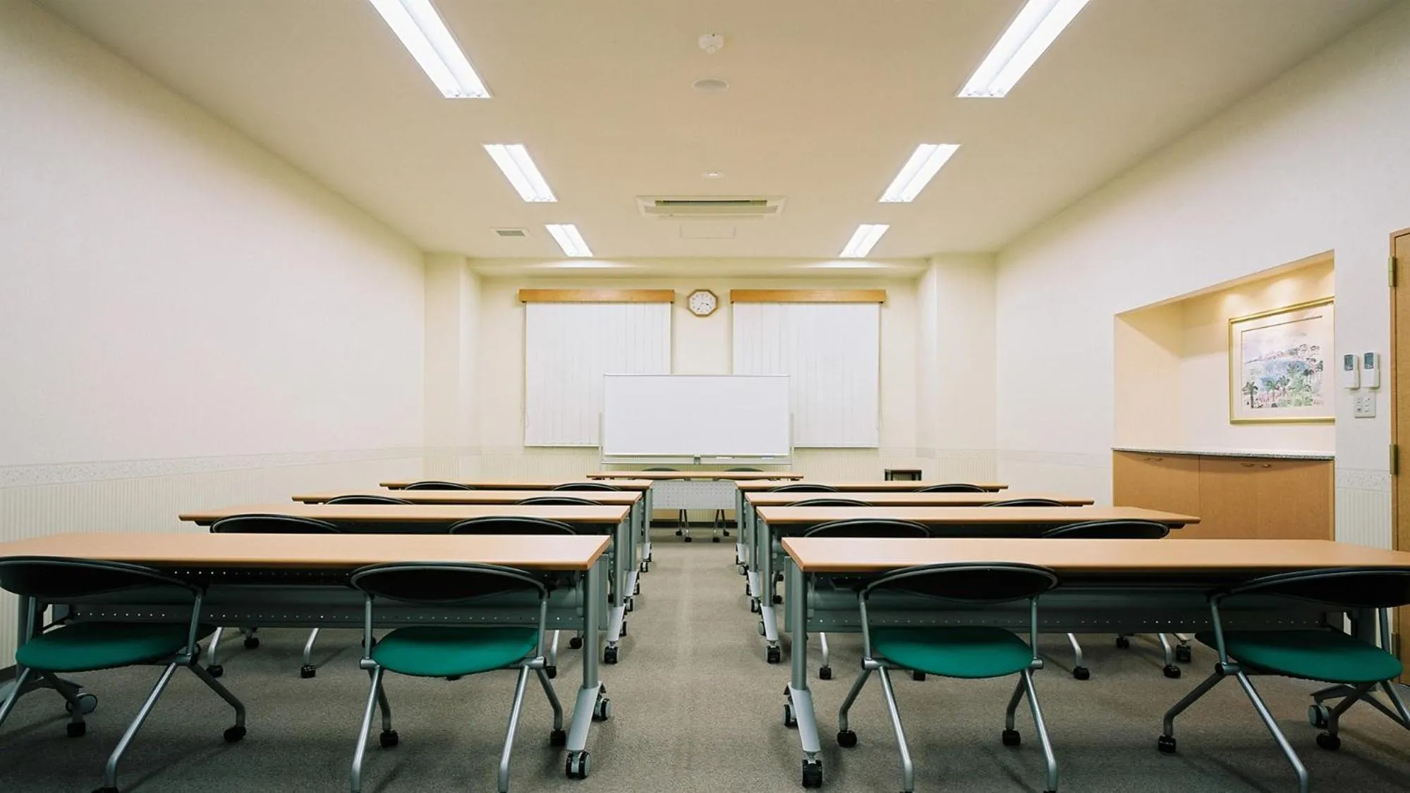 Meeting/conference room in Toyoko Inn Tokuyama-eki Shinkansen-guchi