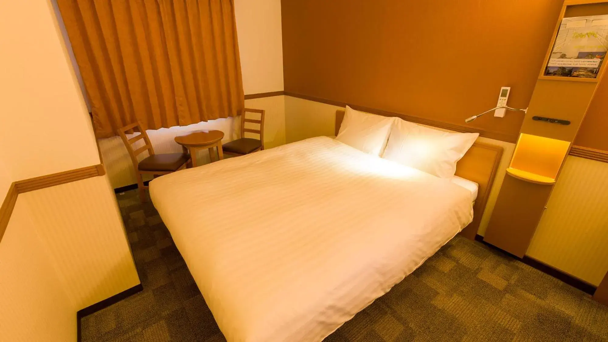 Bedroom, Bed in Toyoko Inn Nagoya Owari Ichinomiya Ekimae Bedroom, Bed in Toyoko Inn Nagoya Owari Ichinomiya Ekimae