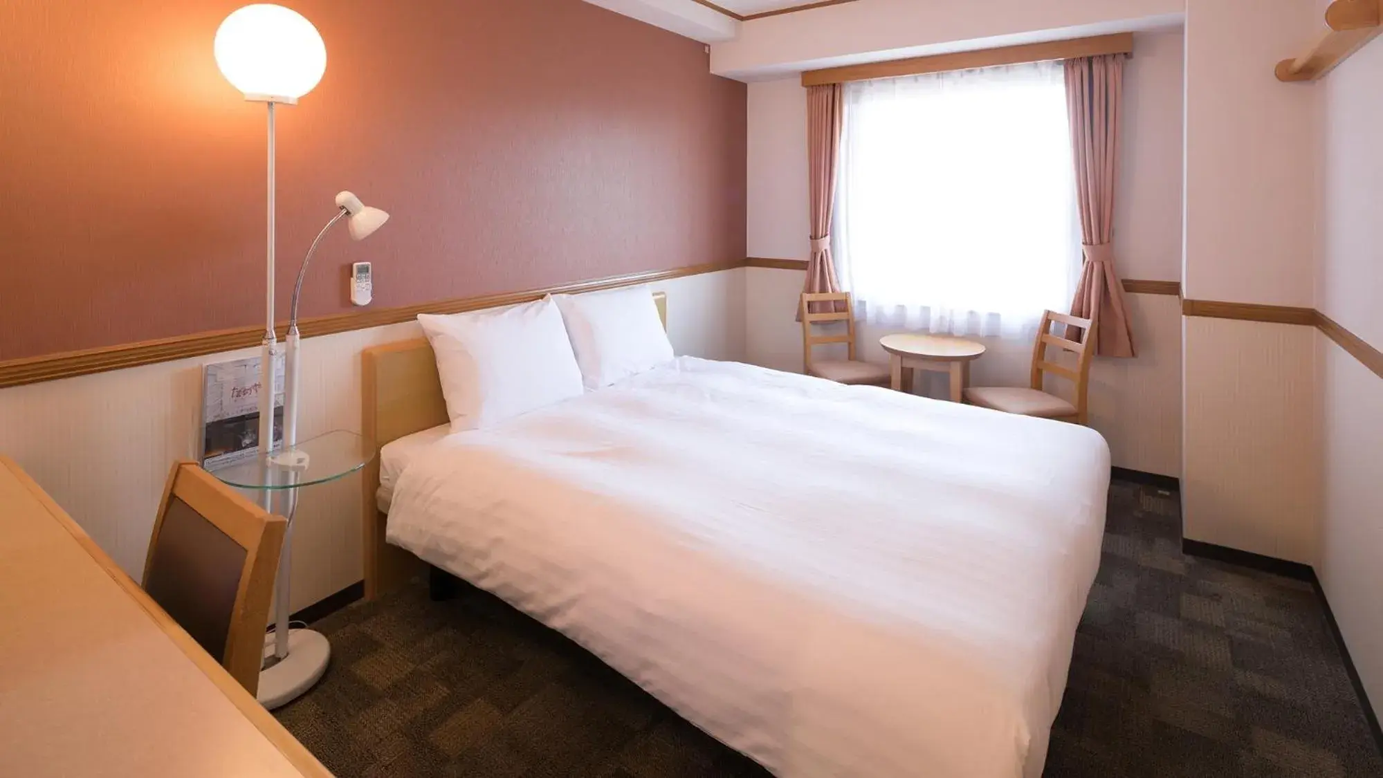 Bedroom, Bed in Toyoko Inn Nagoya Owari Ichinomiya Ekimae Bedroom, Bed in Toyoko Inn Nagoya Owari Ichinomiya Ekimae