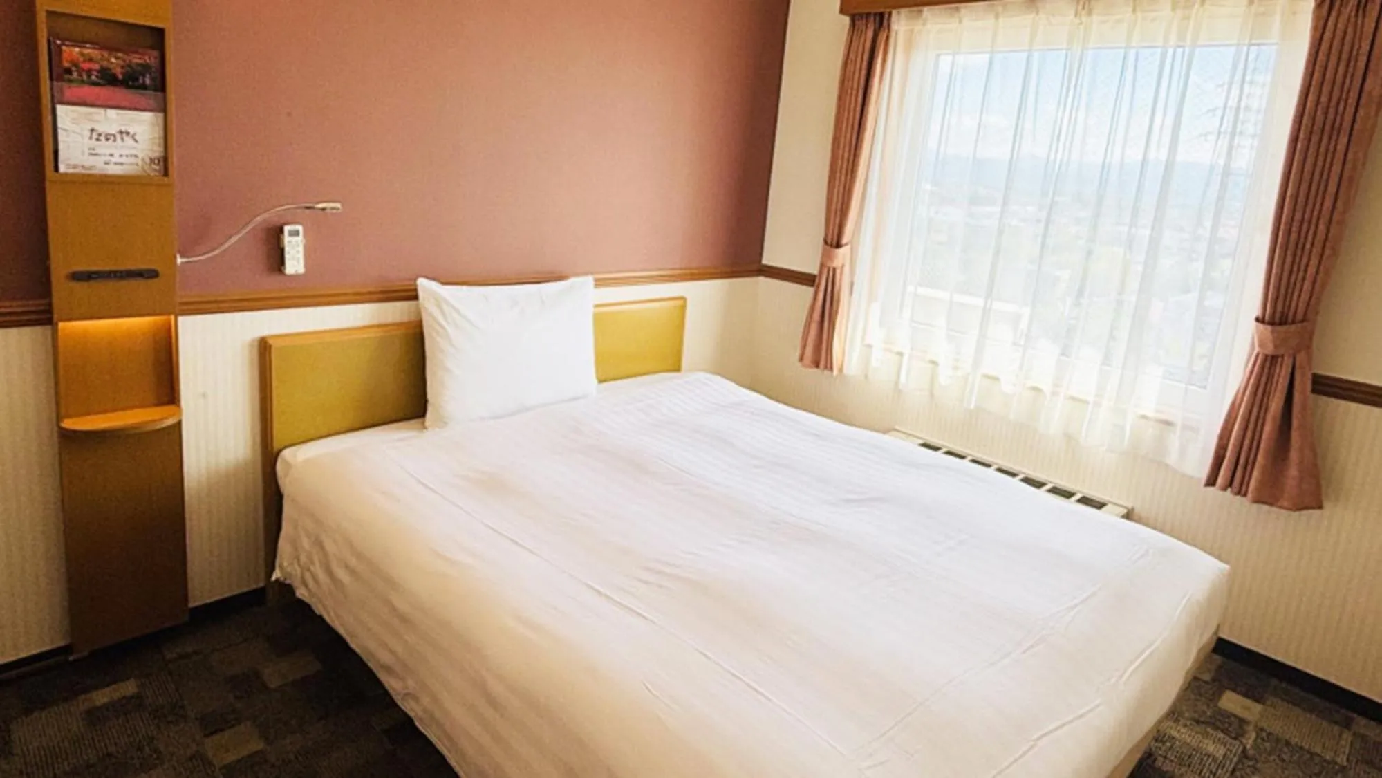 Bedroom, Bed in Toyoko Inn Sakudaira-eki Asama-guchi