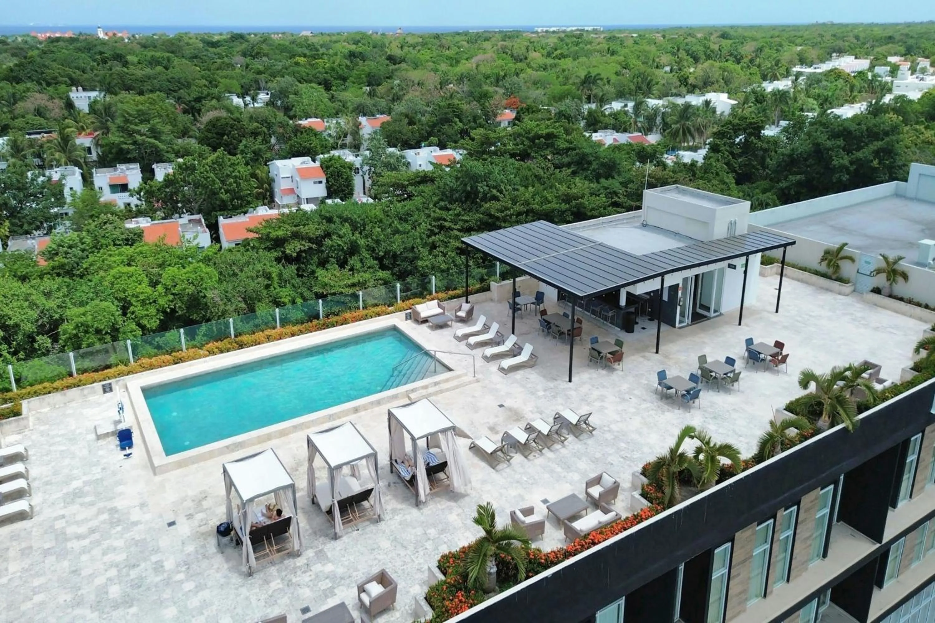 Swimming pool in Residence Inn by Marriott Playa del Carmen