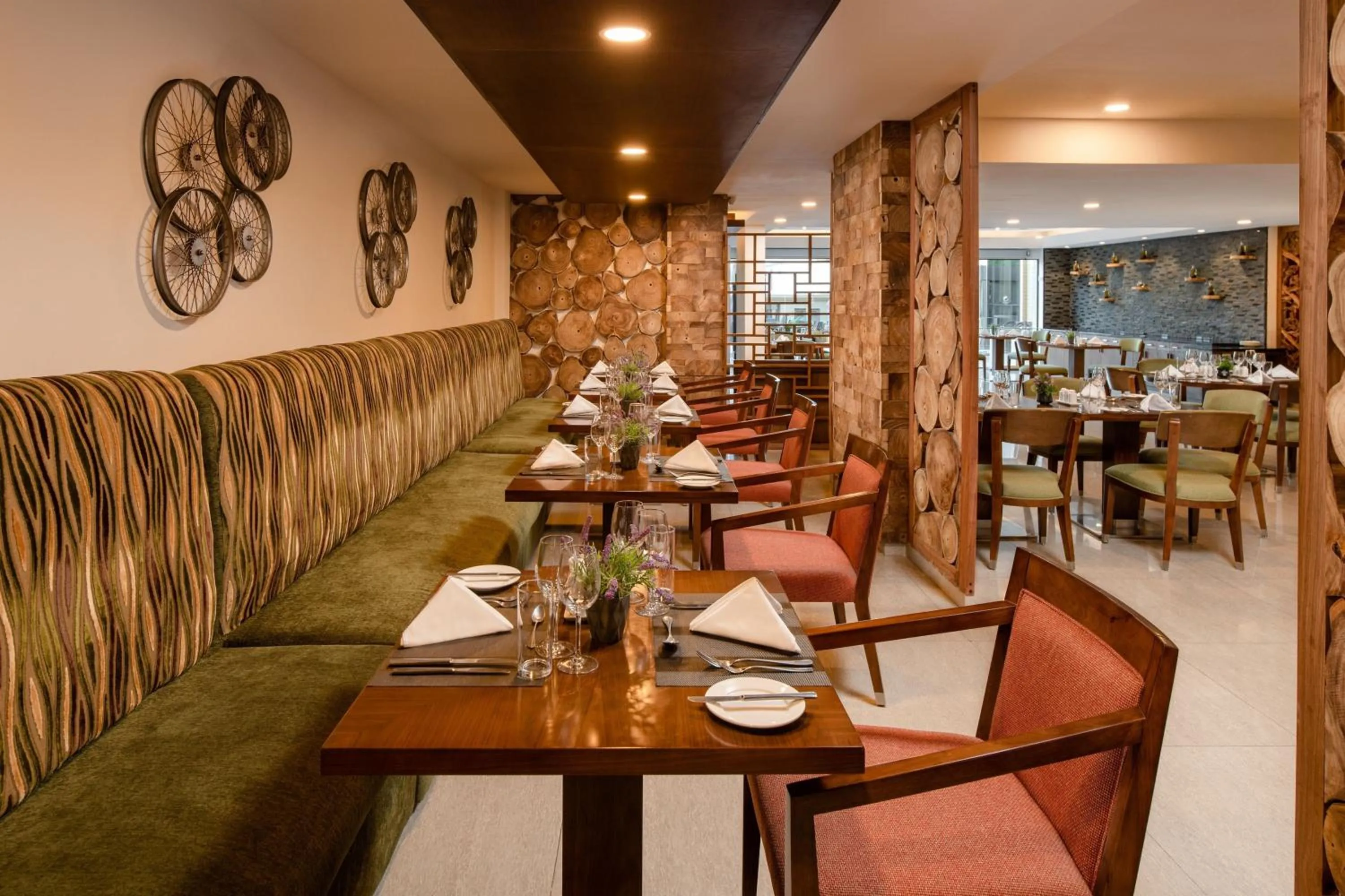 Restaurant/places to eat in Element by Westin Hotel Dar es Salaam