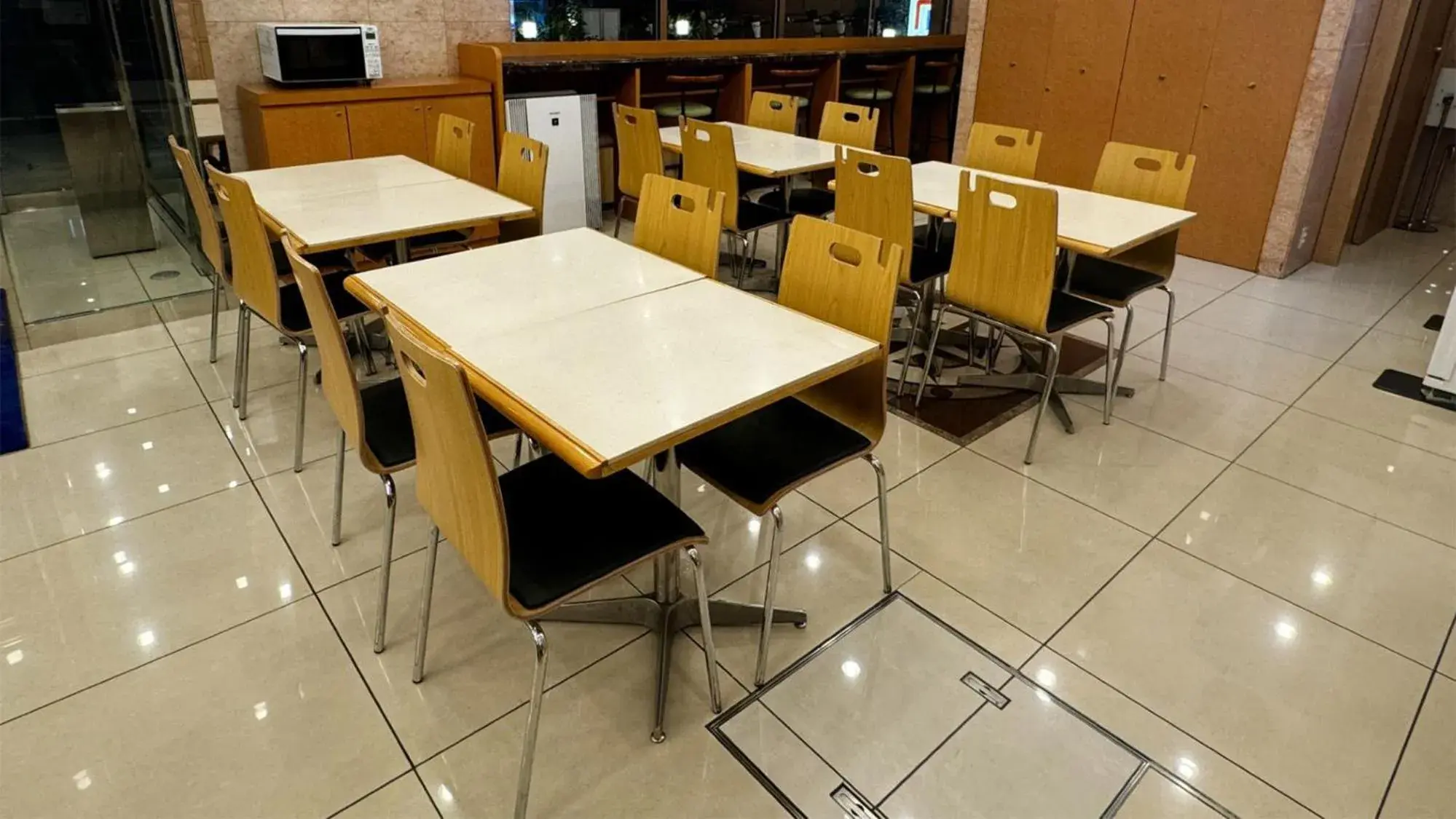 Lobby or reception in Toyoko Inn Tokyo Yamanote sen Otsuka eki Kita guchi No 2 Lobby or reception in Toyoko Inn Tokyo Yamanote sen Otsuka eki Kita guchi No 2