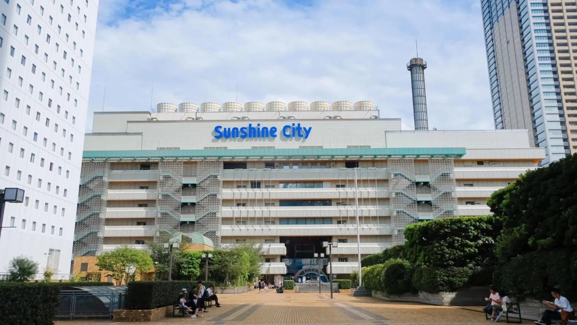 Nearby landmark, Property Building in Toyoko Inn Yamanote-Sen Otsuka-Eki Kita-Guchi No.2