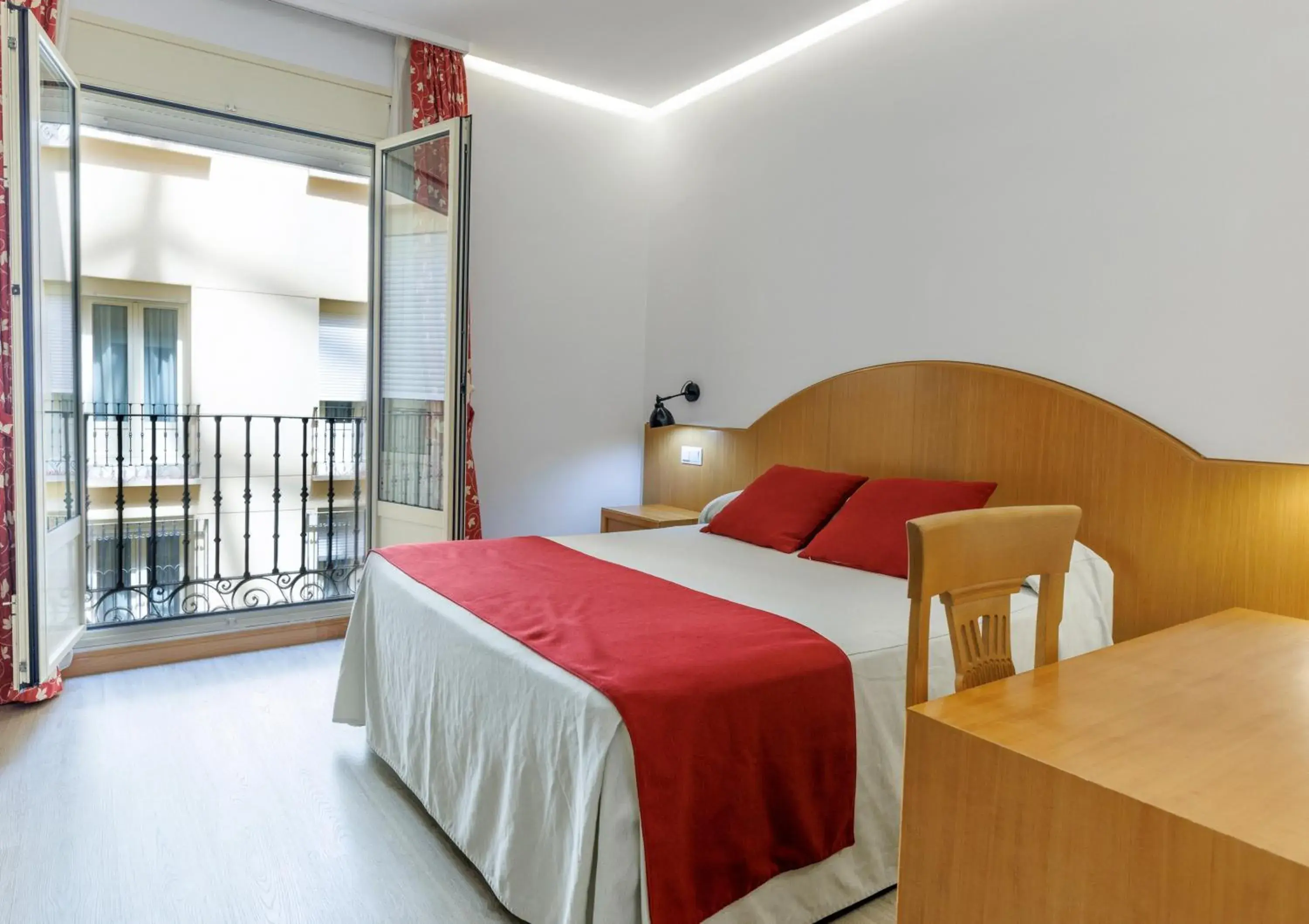 Single Room in Hotel Europa Single Room in Hotel Europa