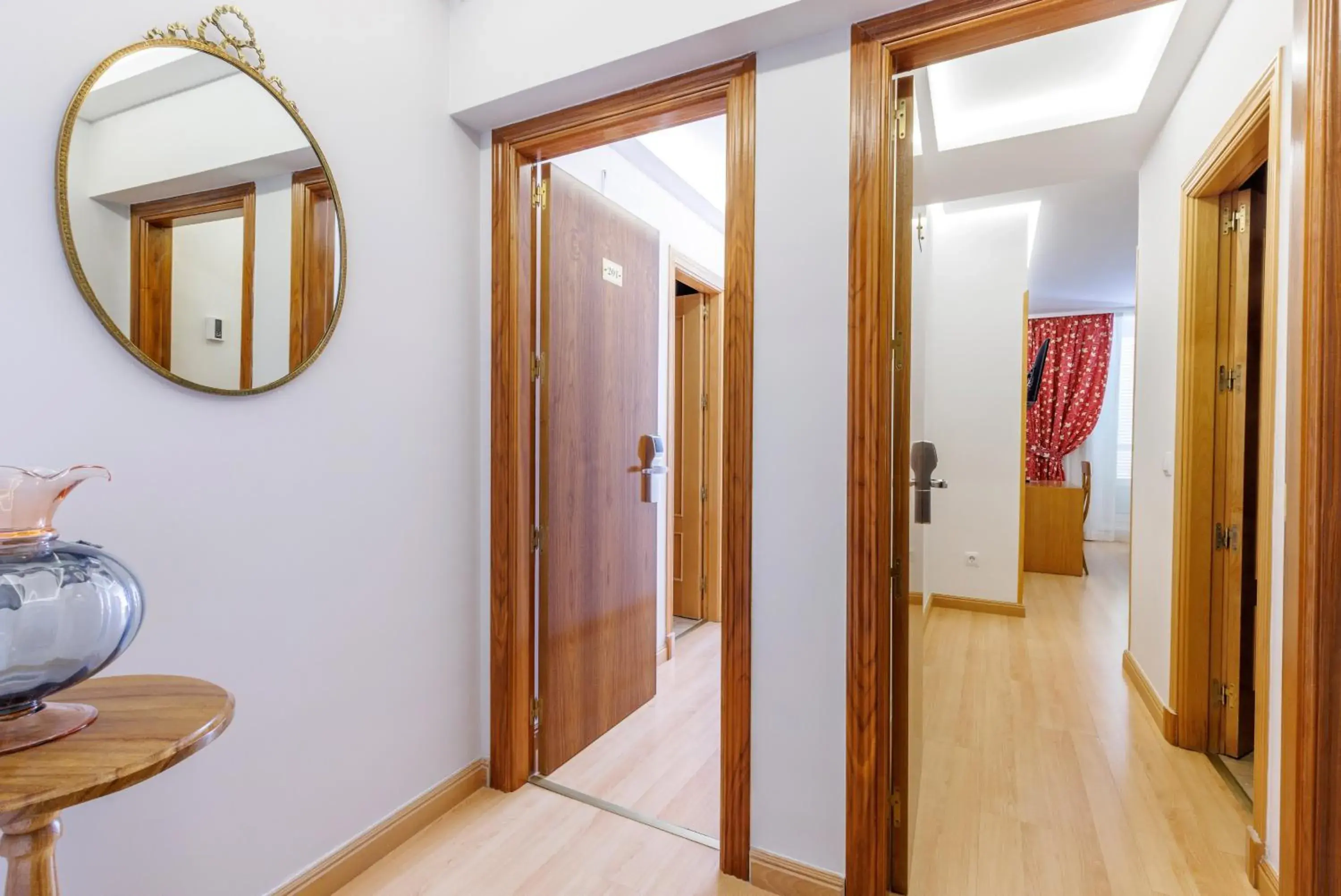 Two Connecting Double Rooms in Hotel Europa Two Connecting Double Rooms in Hotel Europa