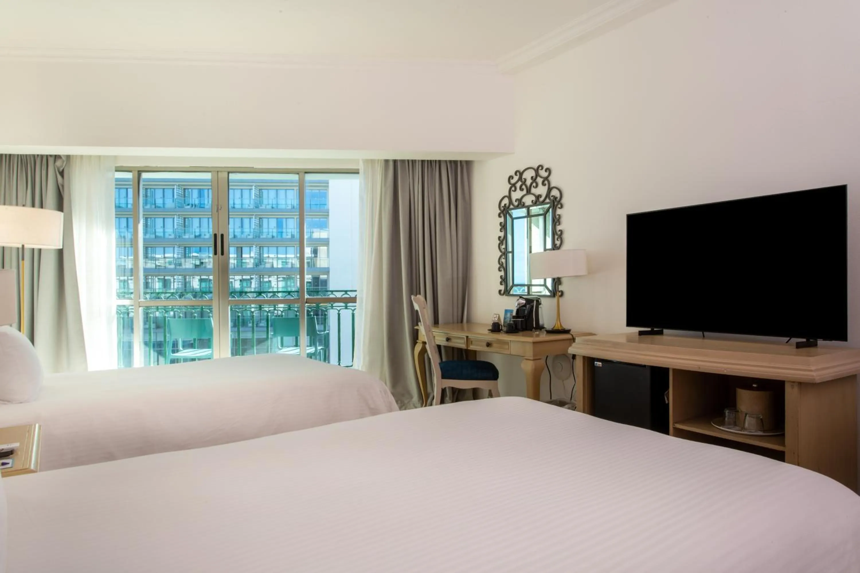 Bedroom, Bed in Sandos Cancún All Inclusive - Adults Only