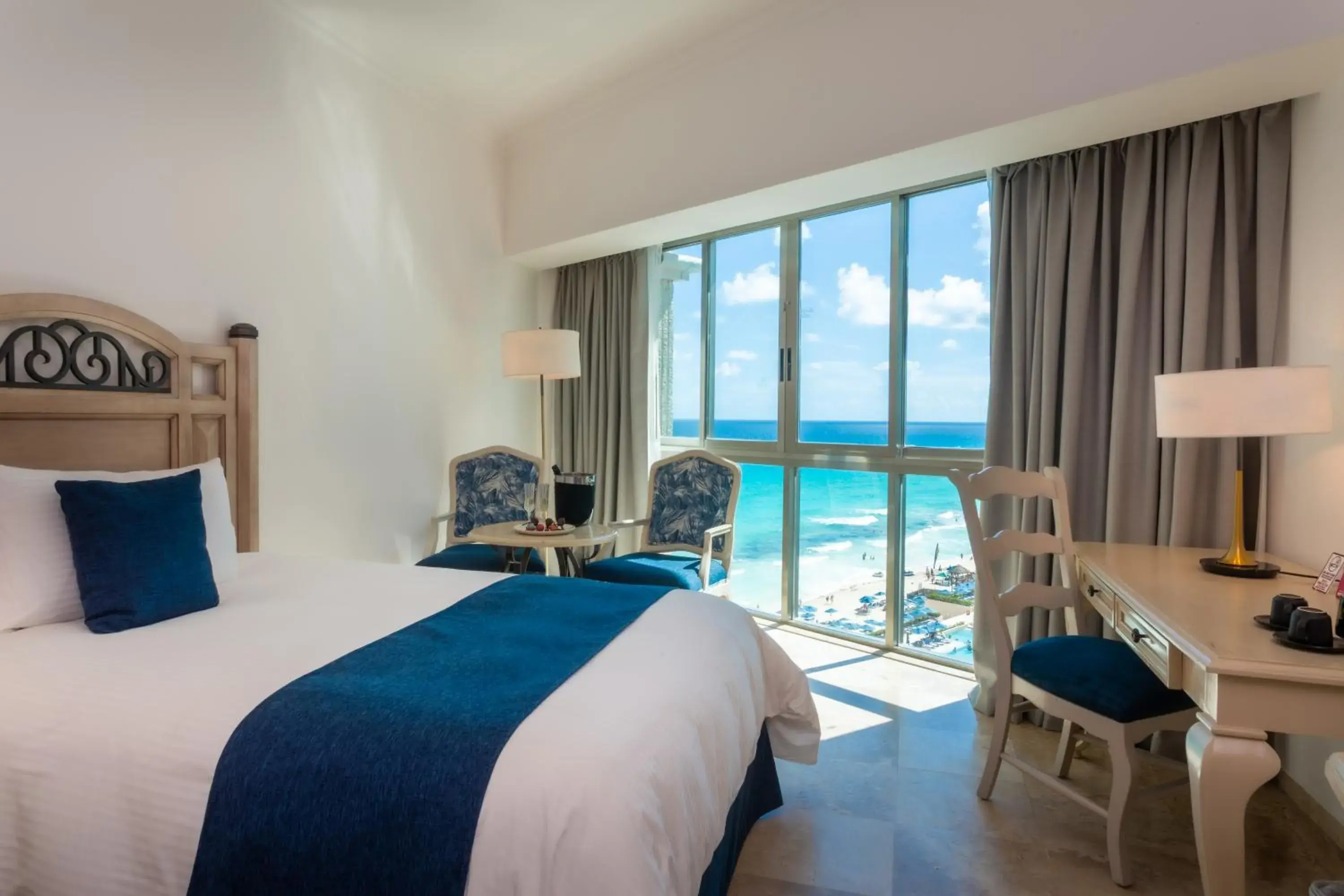 Bed in Sandos Cancún All Inclusive - Adults Only Bed in Sandos Cancún All Inclusive - Adults Only