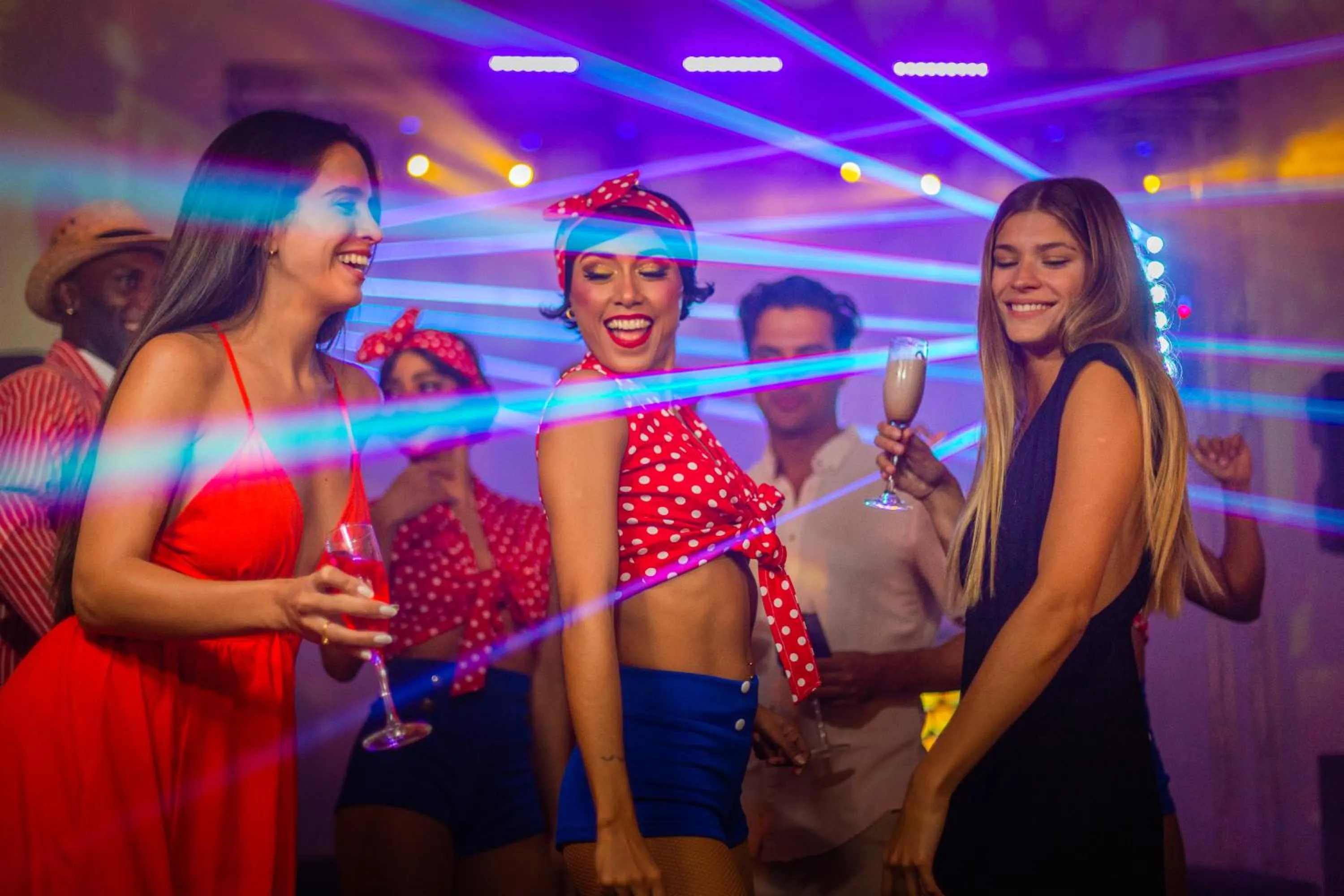 Entertainment in Sandos Cancún All Inclusive - Adults Only