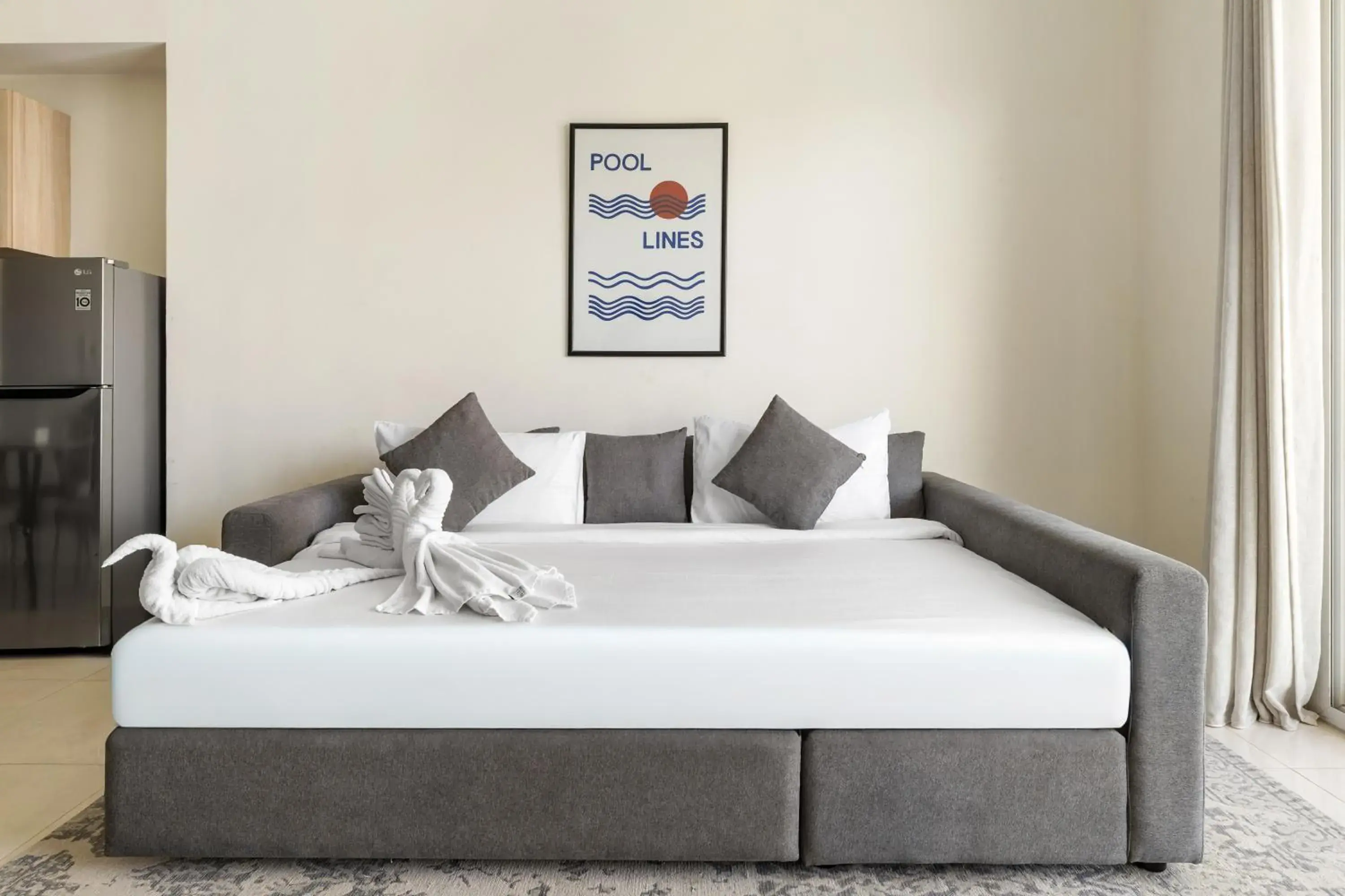 One bedroom family apartment with Kitchen & Balcony in Unlock Metropolis Business Bay One bedroom family apartment with Kitchen & Balcony in Unlock Metropolis Business Bay