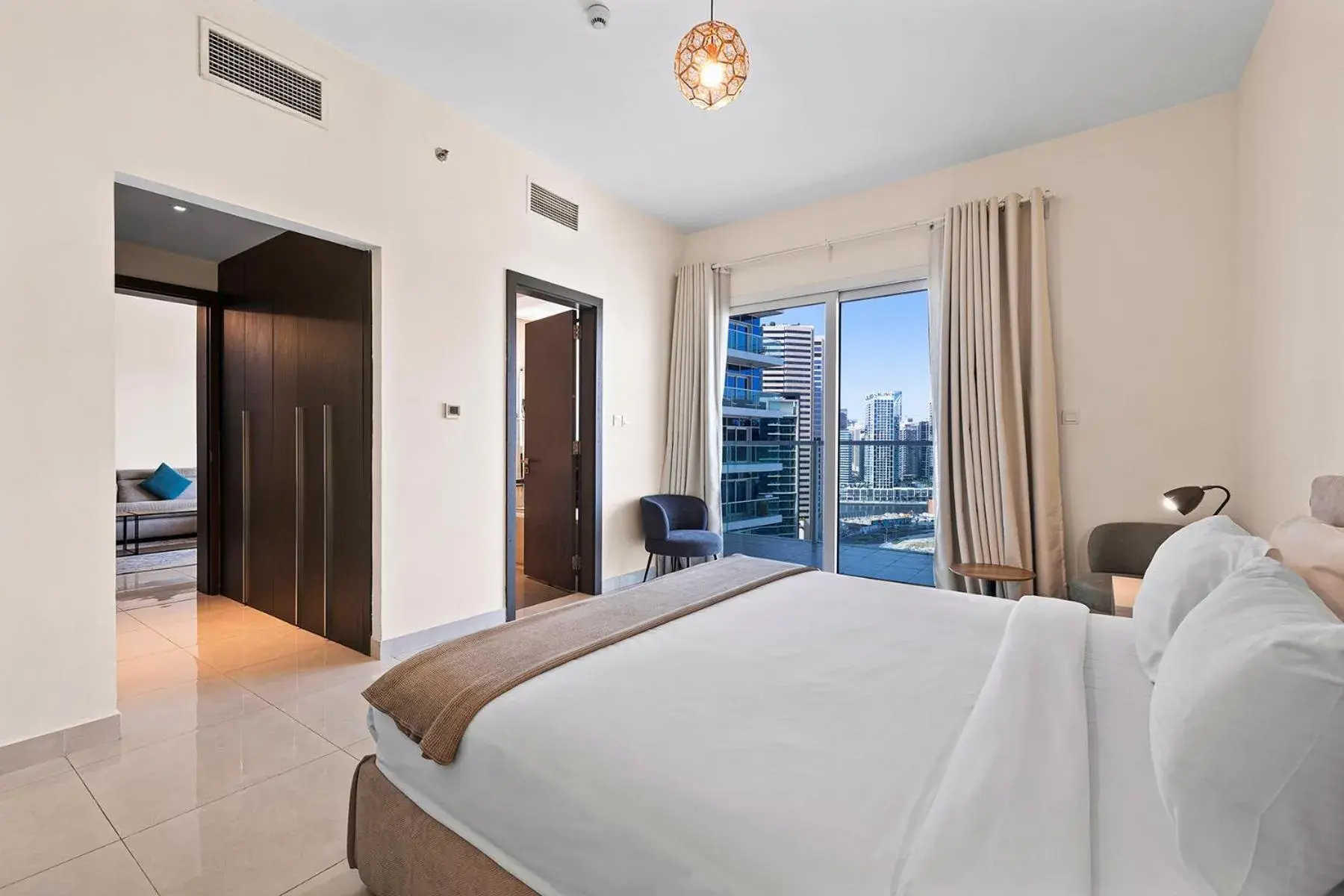 One bedroom family apartment with Kitchen & Balcony in Unlock Metropolis Business Bay One bedroom family apartment with Kitchen & Balcony in Unlock Metropolis Business Bay