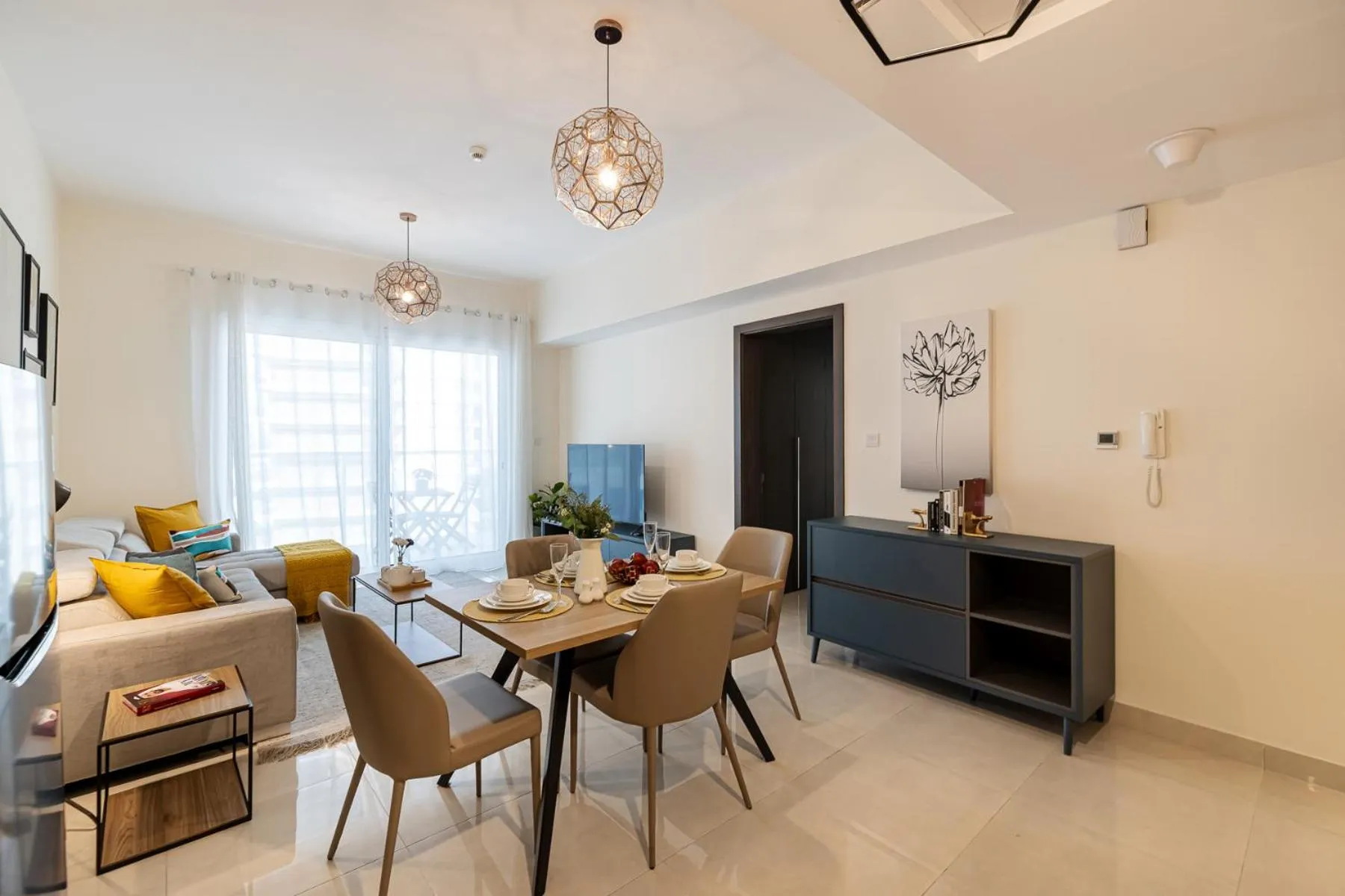 Unlock Metropolis Business Bay