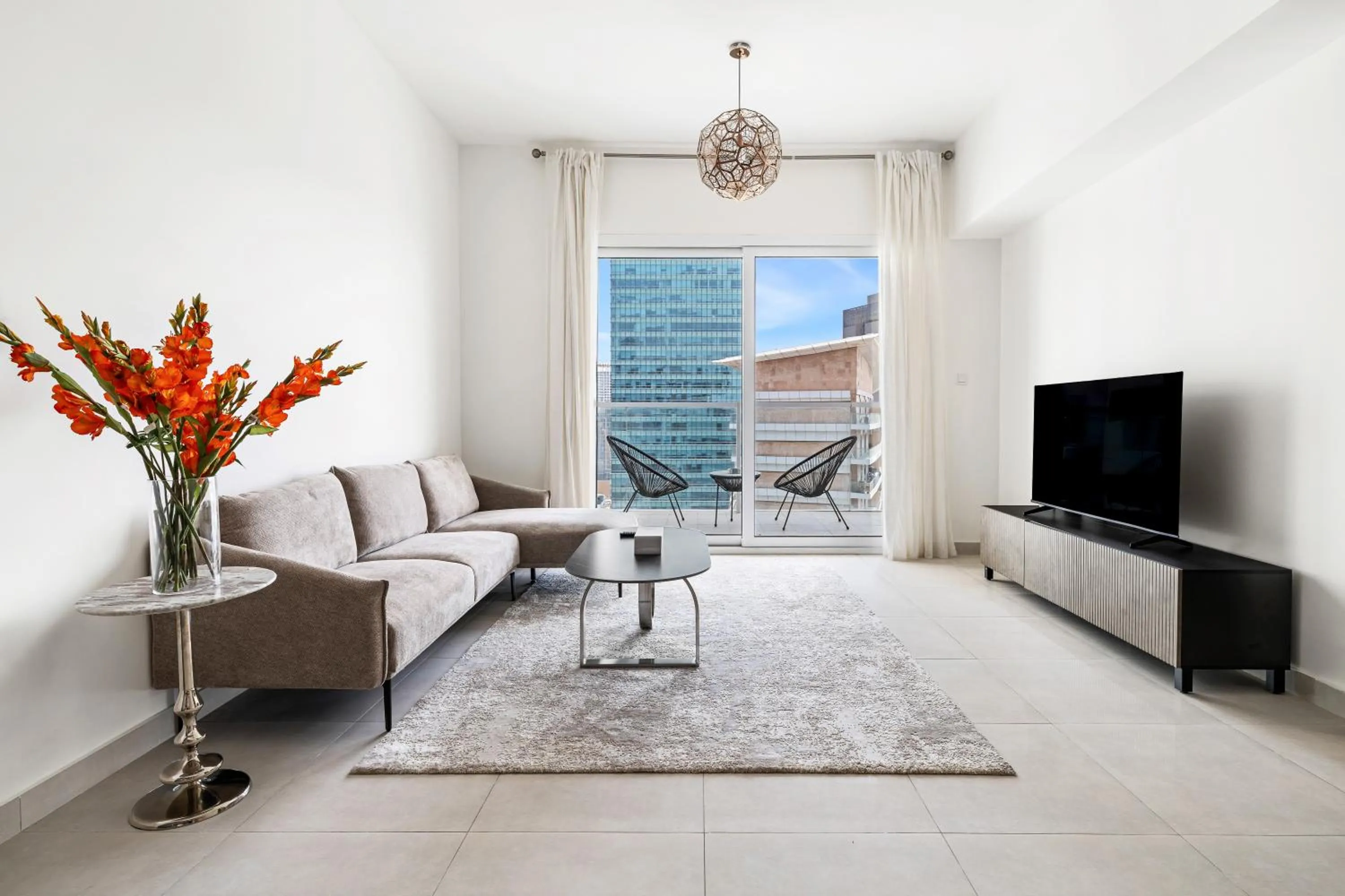 Unlock Metropolis Business Bay