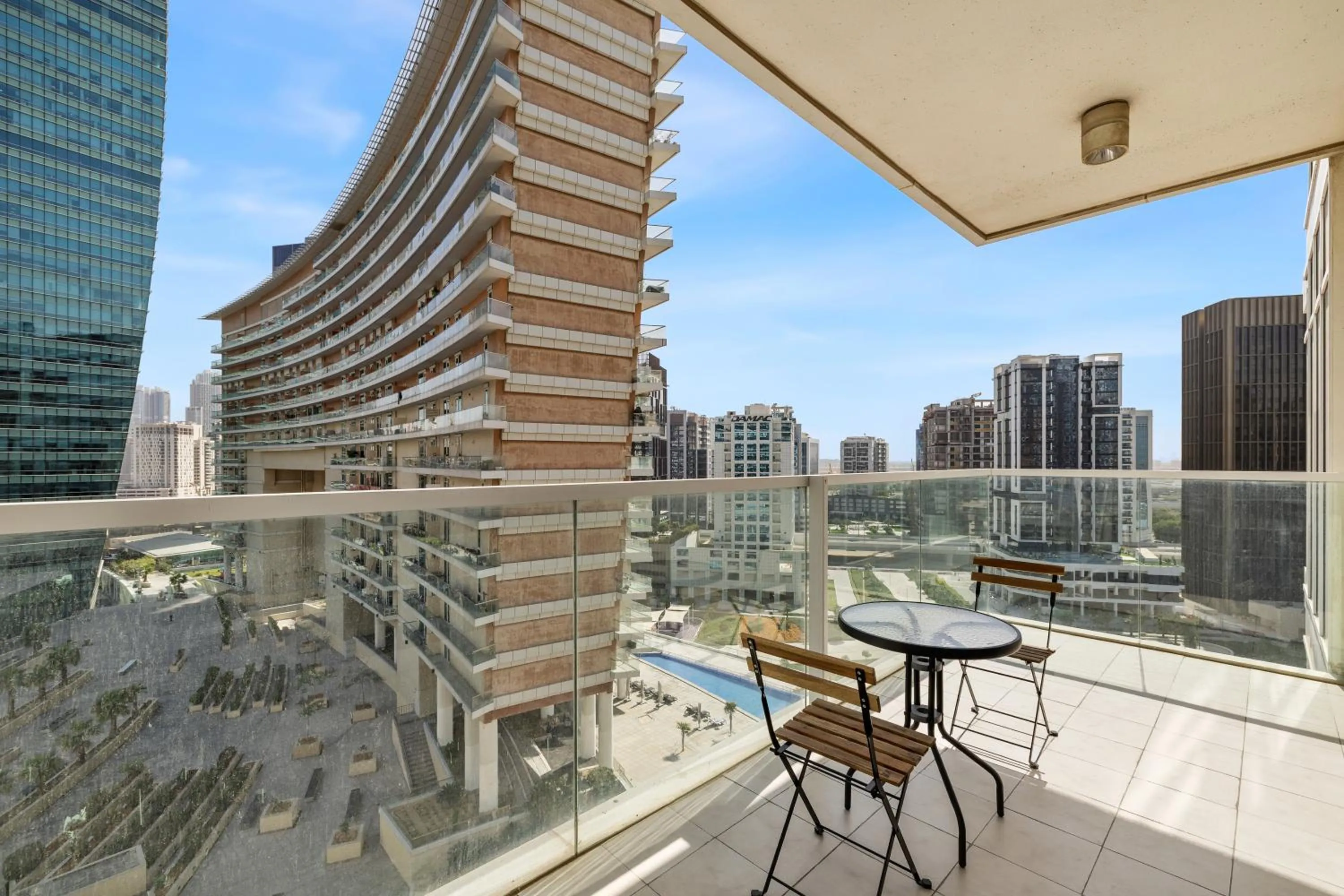 Unlock Metropolis Business Bay