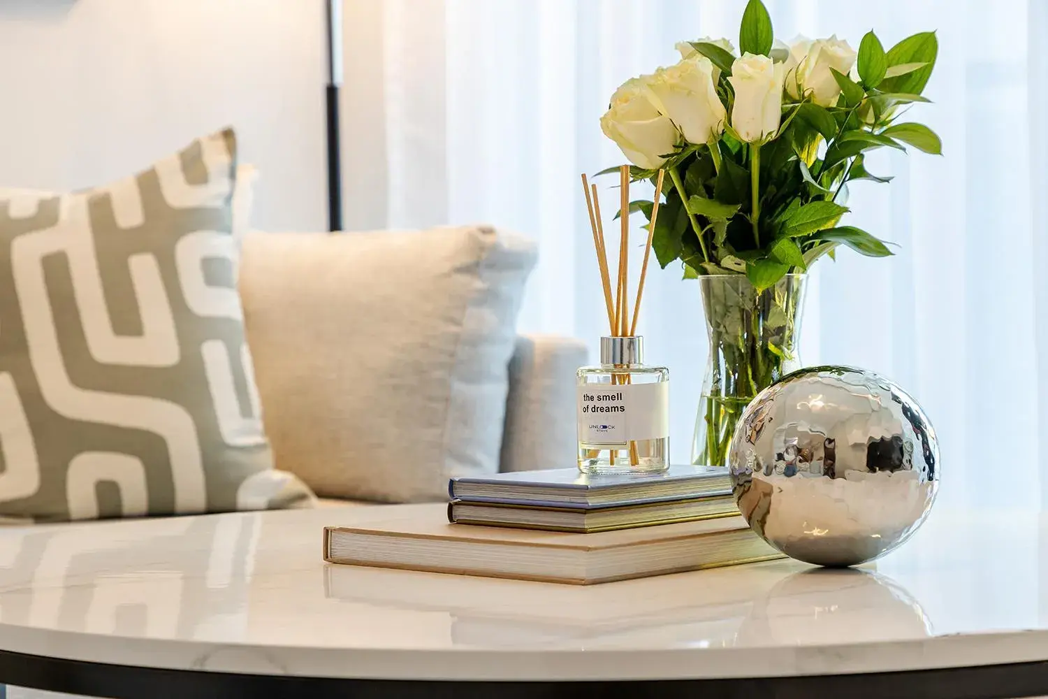 Living room in Unlock J One Downtown Dubai Living room in Unlock J One Downtown Dubai